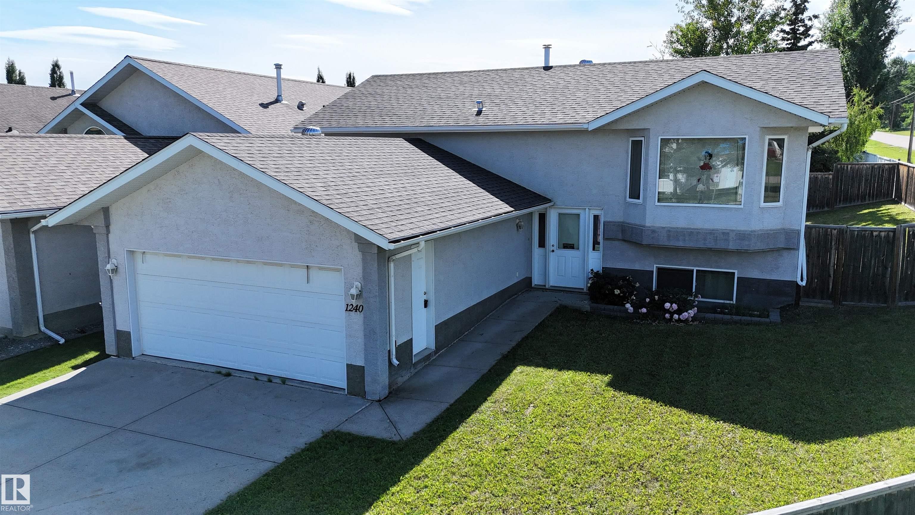1240 Westhaven Dr, Edson, AB T7E 1W5