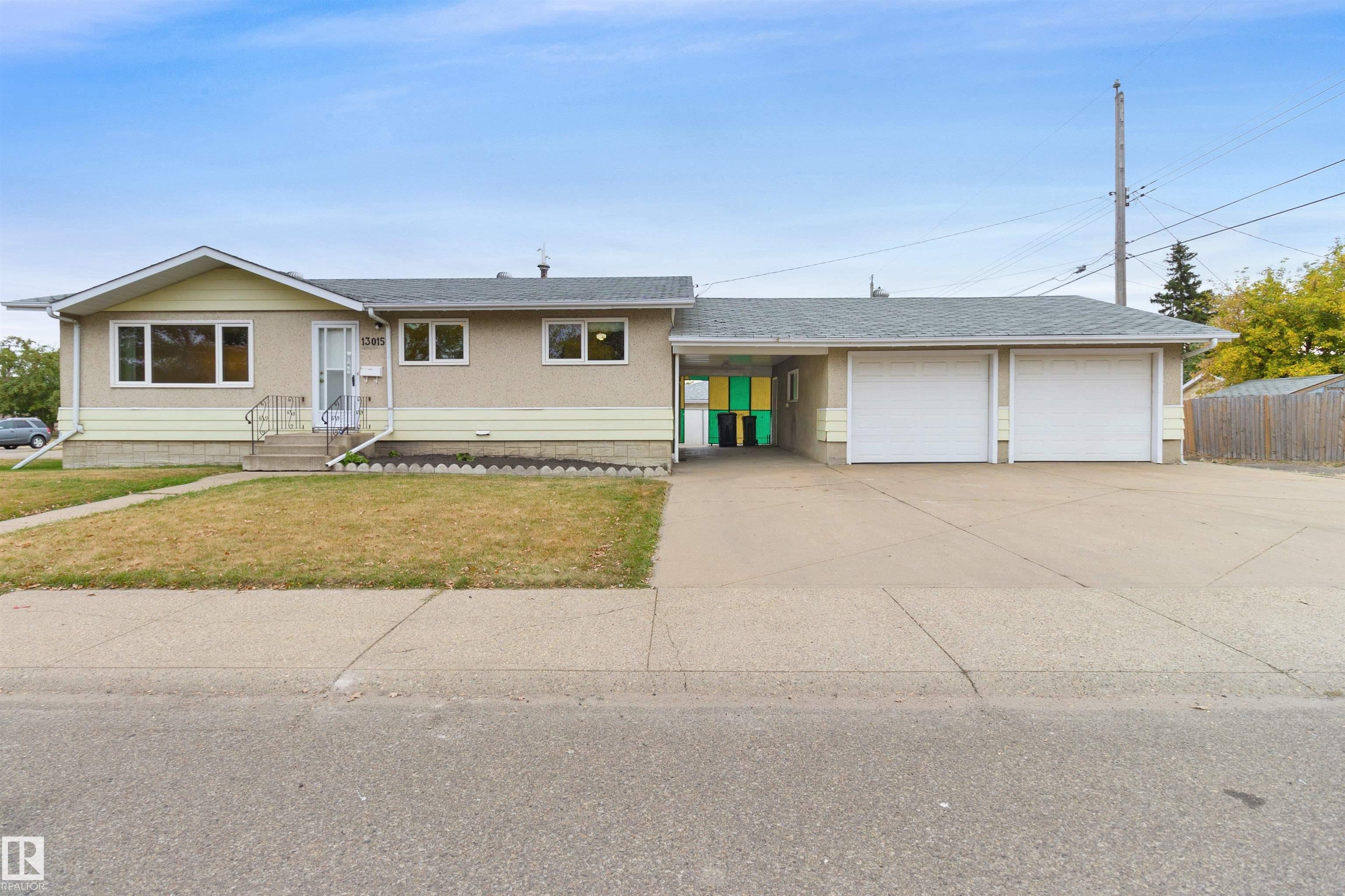 81 St Nw Unit 13015 St, Edmonton, AB T5C 1N3