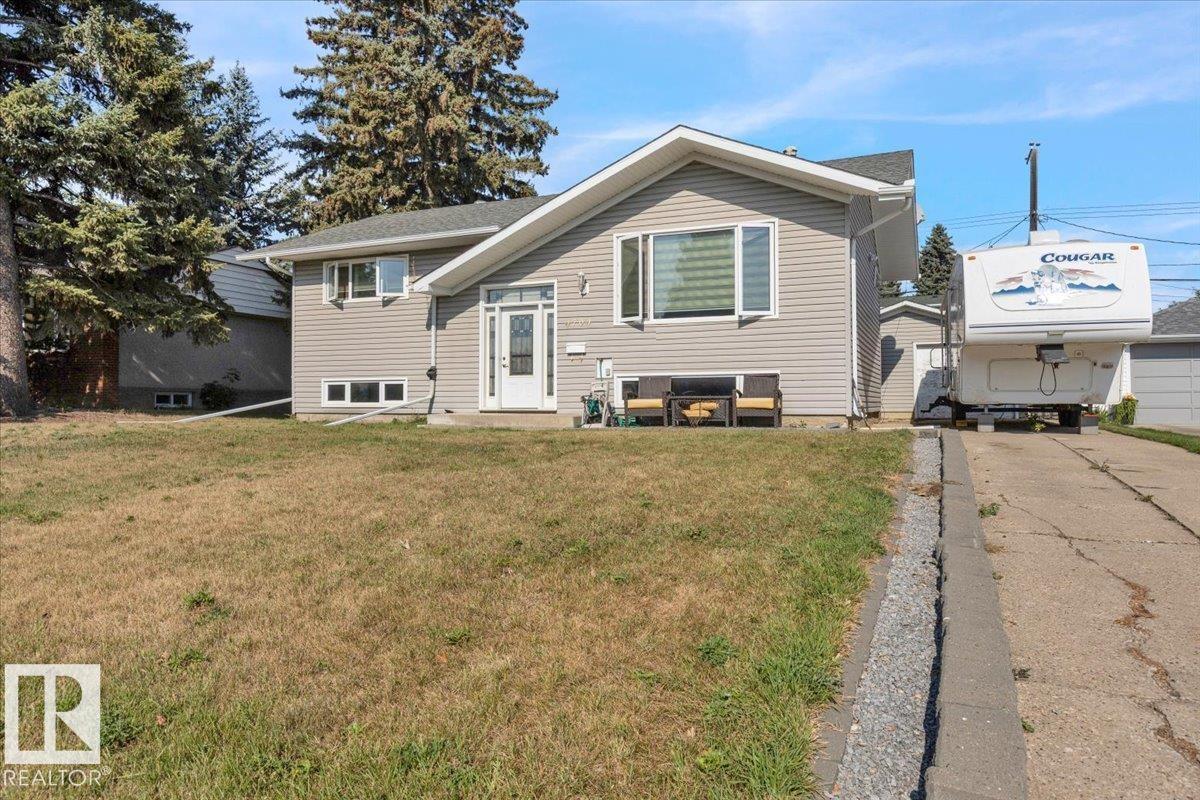 104 Av Nw Unit 4704 Ave #a, Edmonton, AB T6A 0Z4