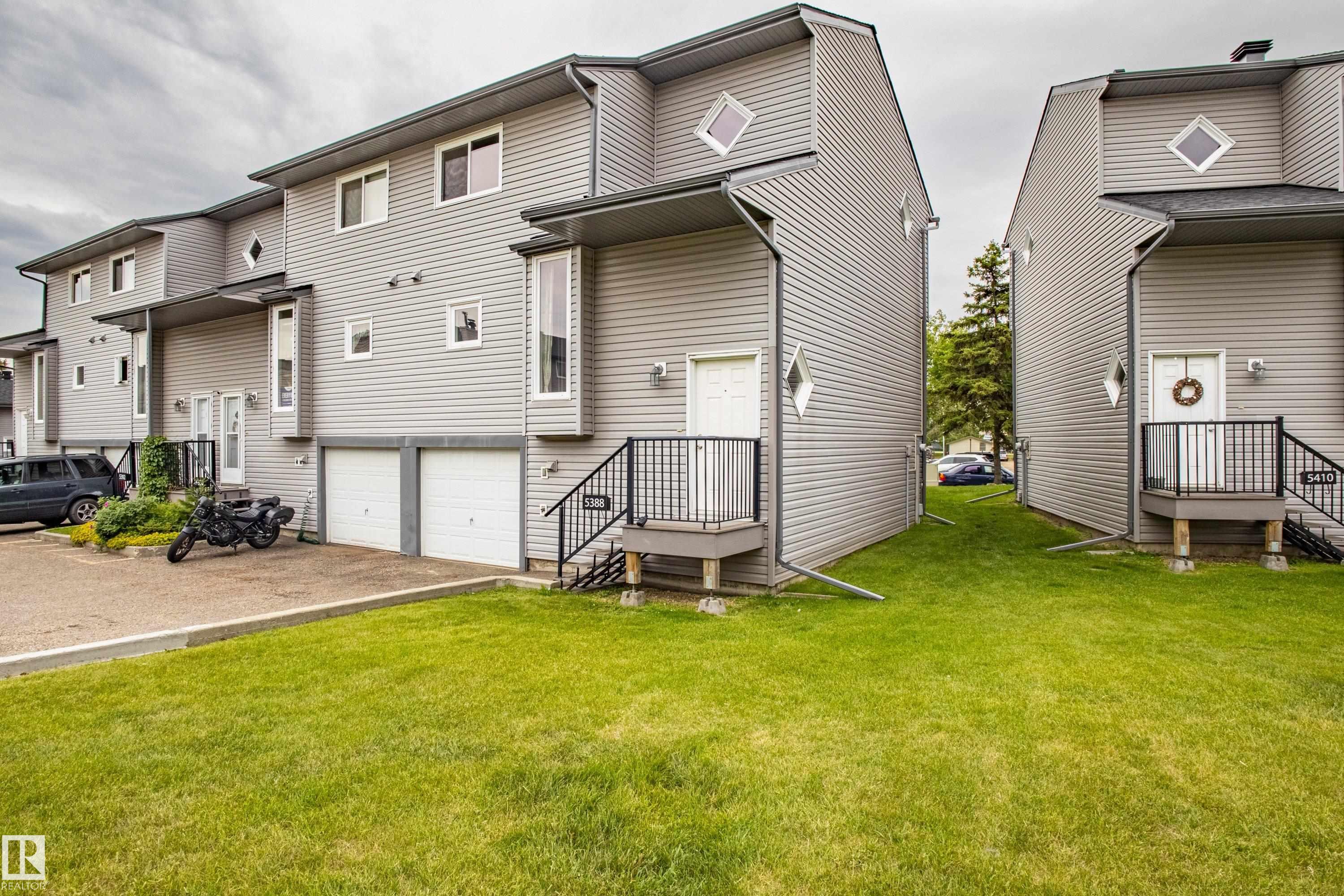 38 Av Nw Unit 5388 Ave #a, Edmonton, AB T6L 2H4