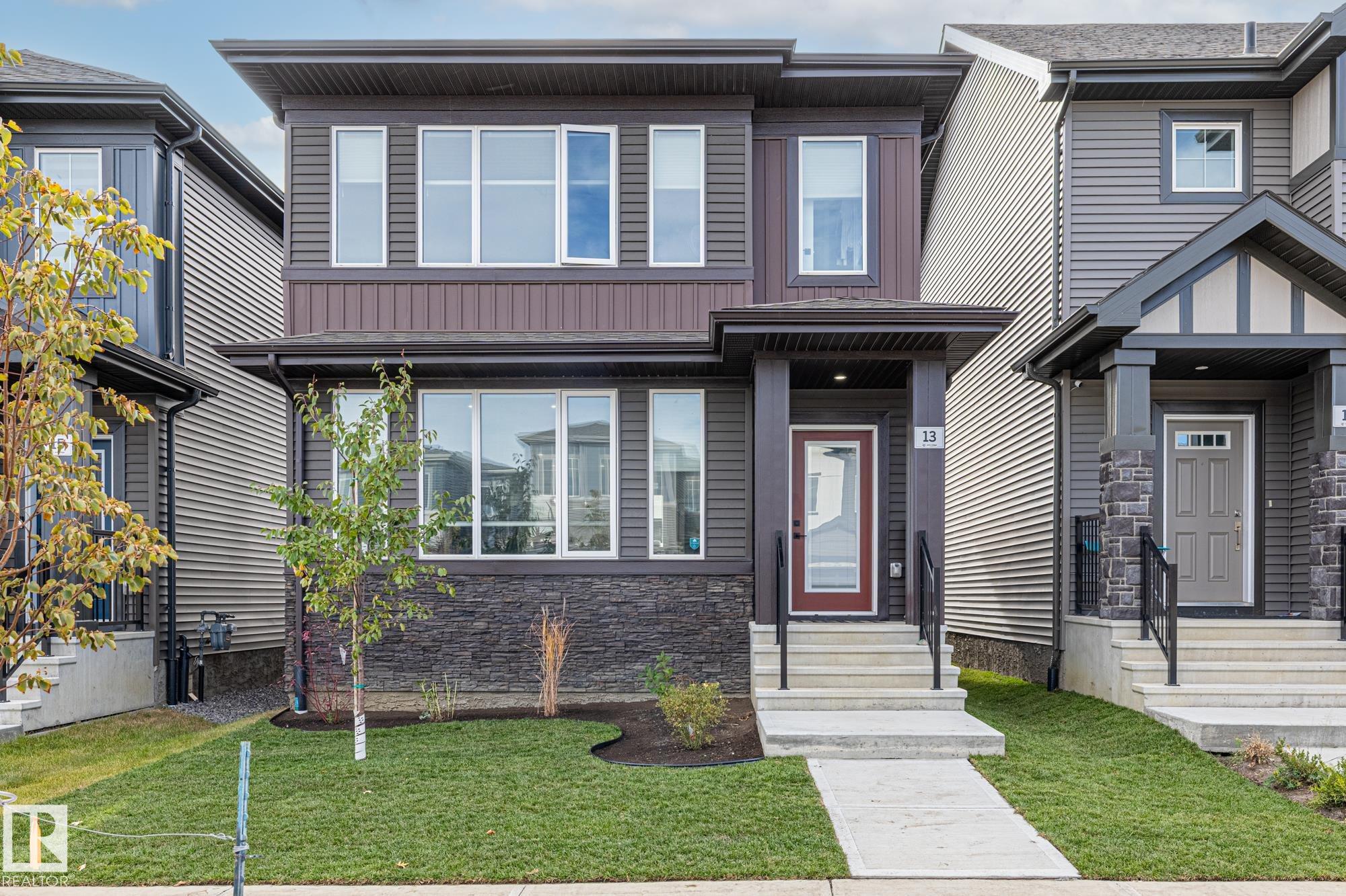 13 Edgefield Way, St. Albert, AB T8N 7Z9