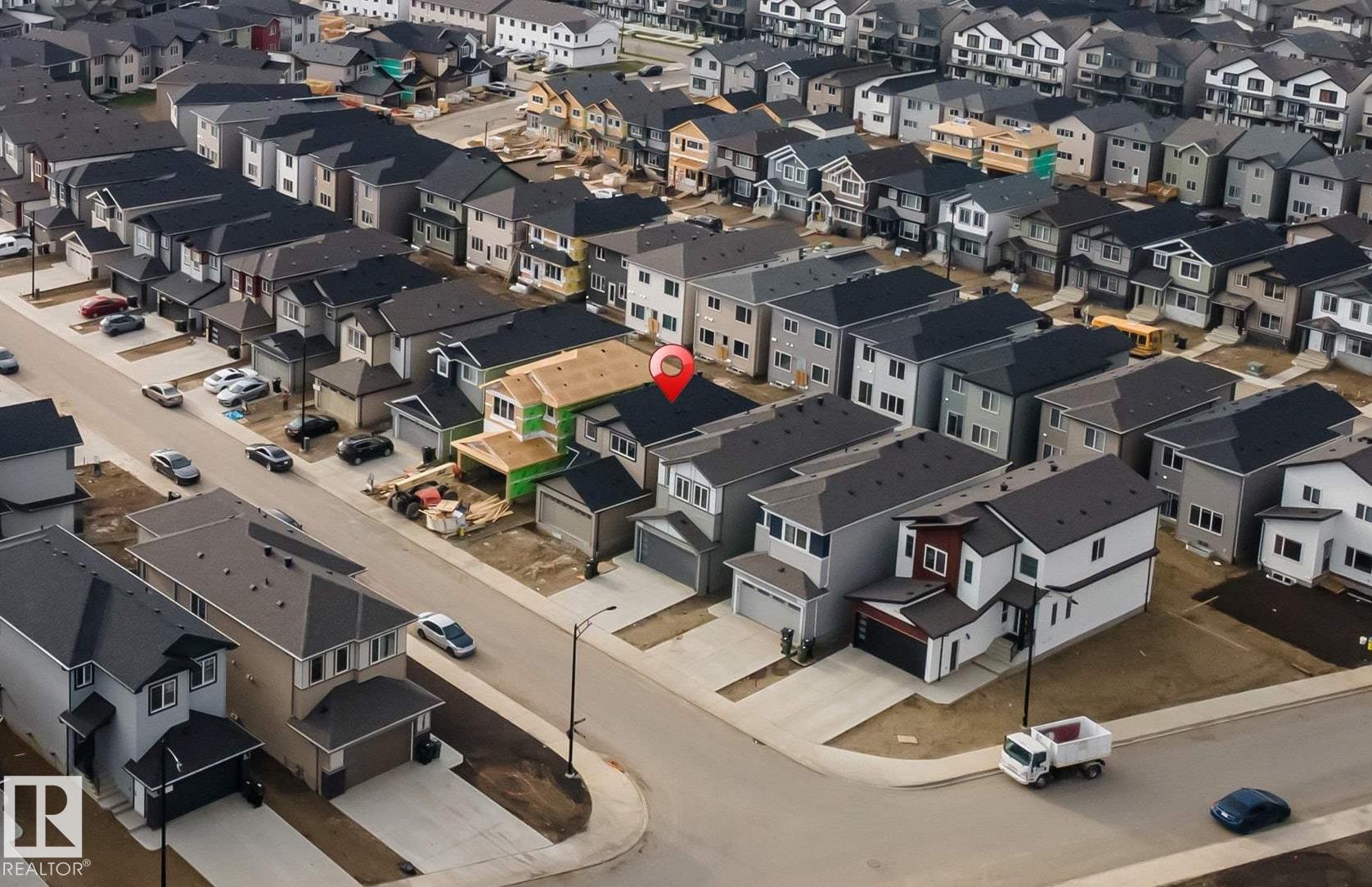 13 Av Nw Unit 1216 Ave, Edmonton, AB T6T 2W2