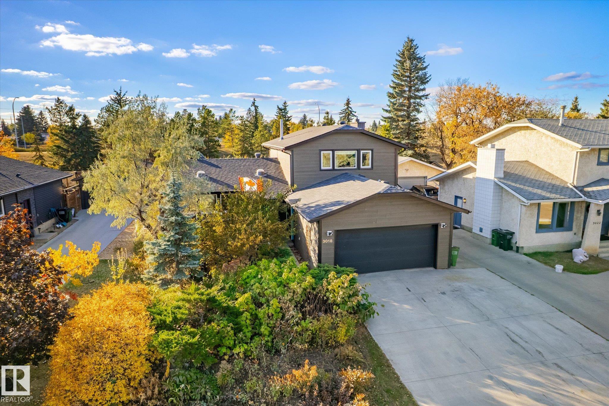 110 St Nw Unit 3018 St #a, Edmonton, AB T6J 3G1