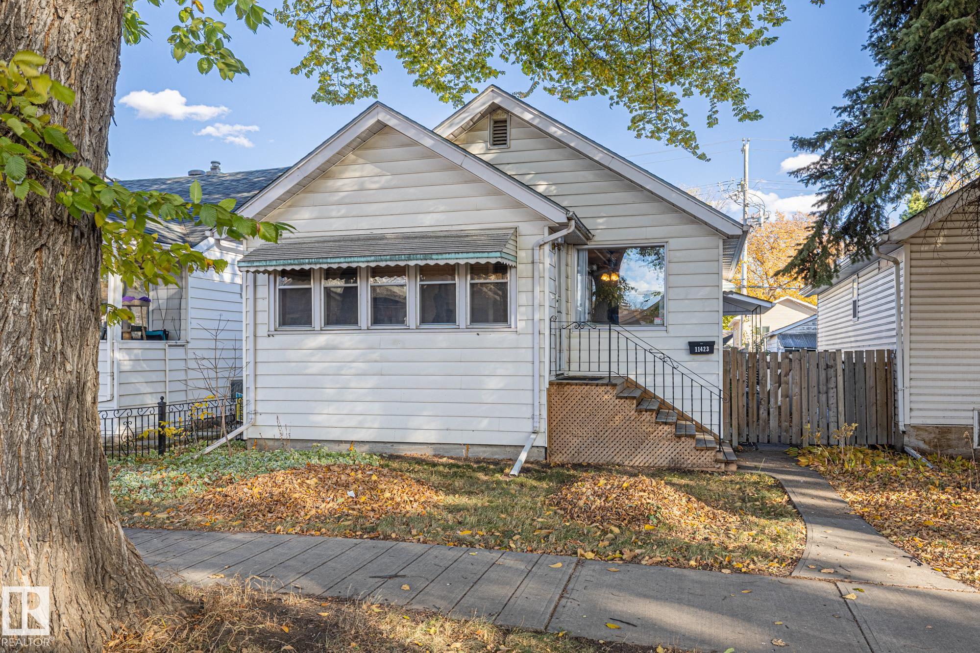 85 St Nw Unit 11423, Edmonton, AB T5B 3E1