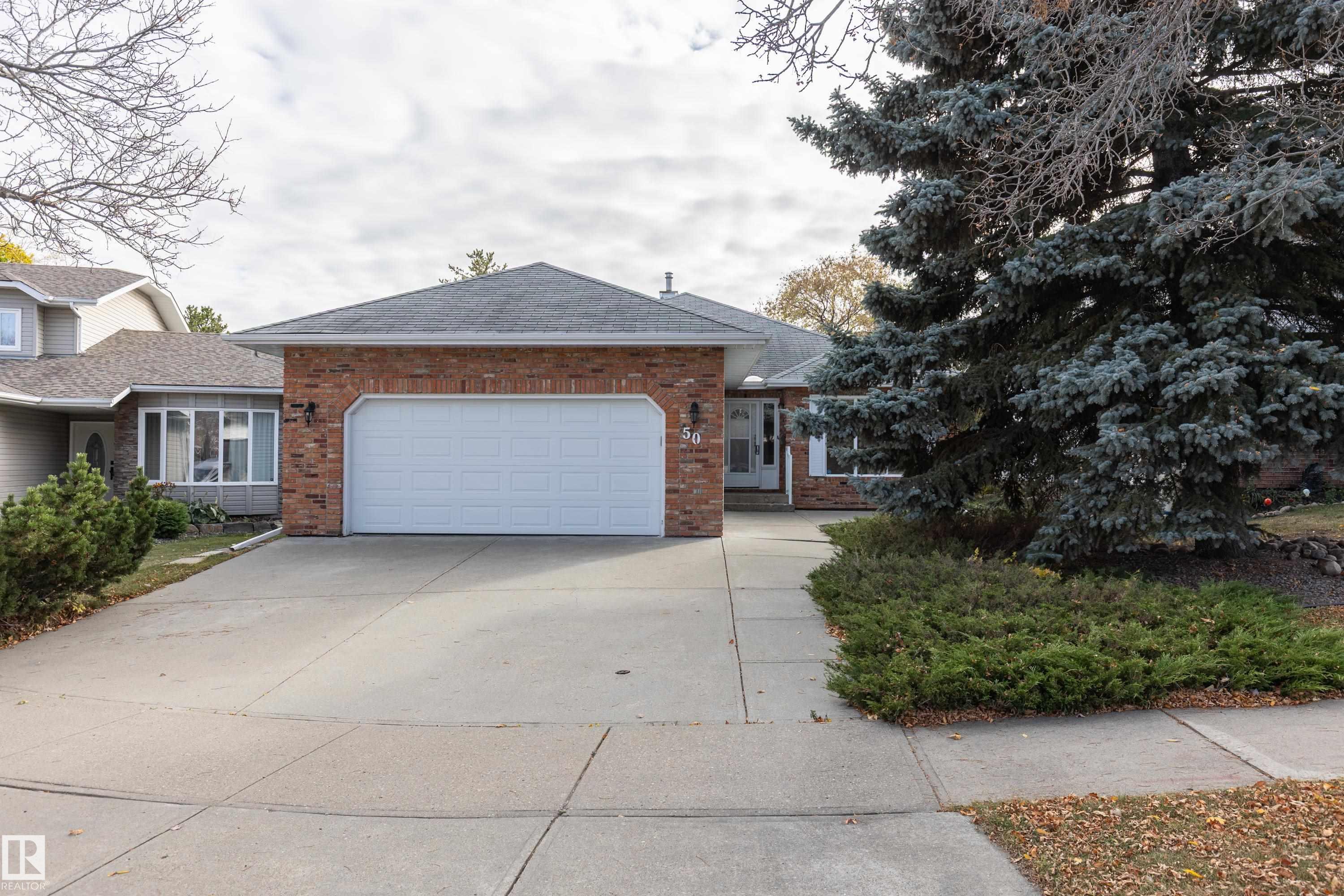 50 Hillside Cr Cres, Sherwood Park, AB T8A 5E1