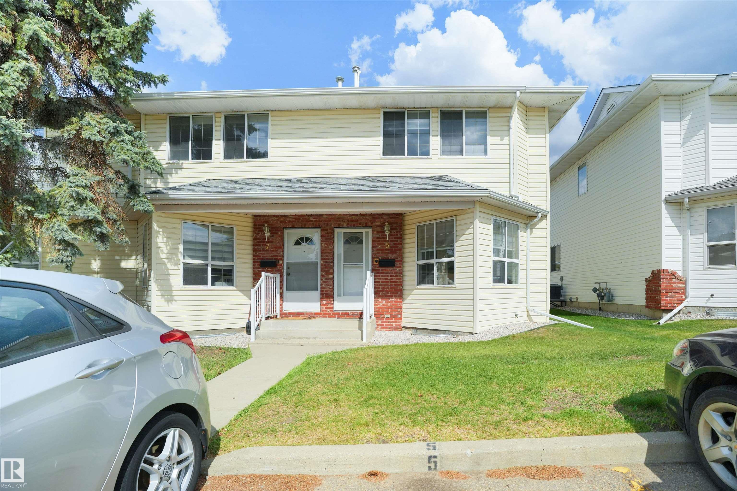 1033 Youville Drive West Northwest #5, Edmonton, AB T6L 6V9