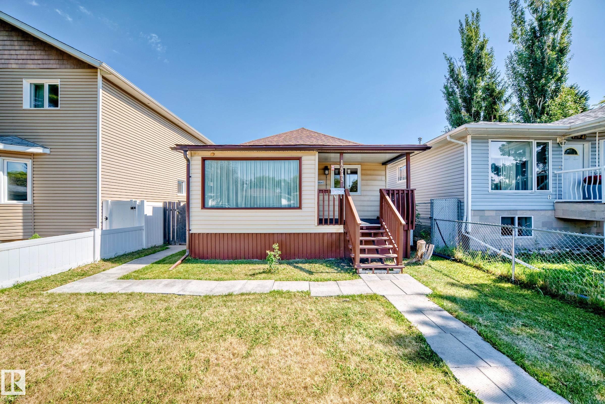113 St Nw Unit 12943 St, Edmonton, AB T5E 5A6