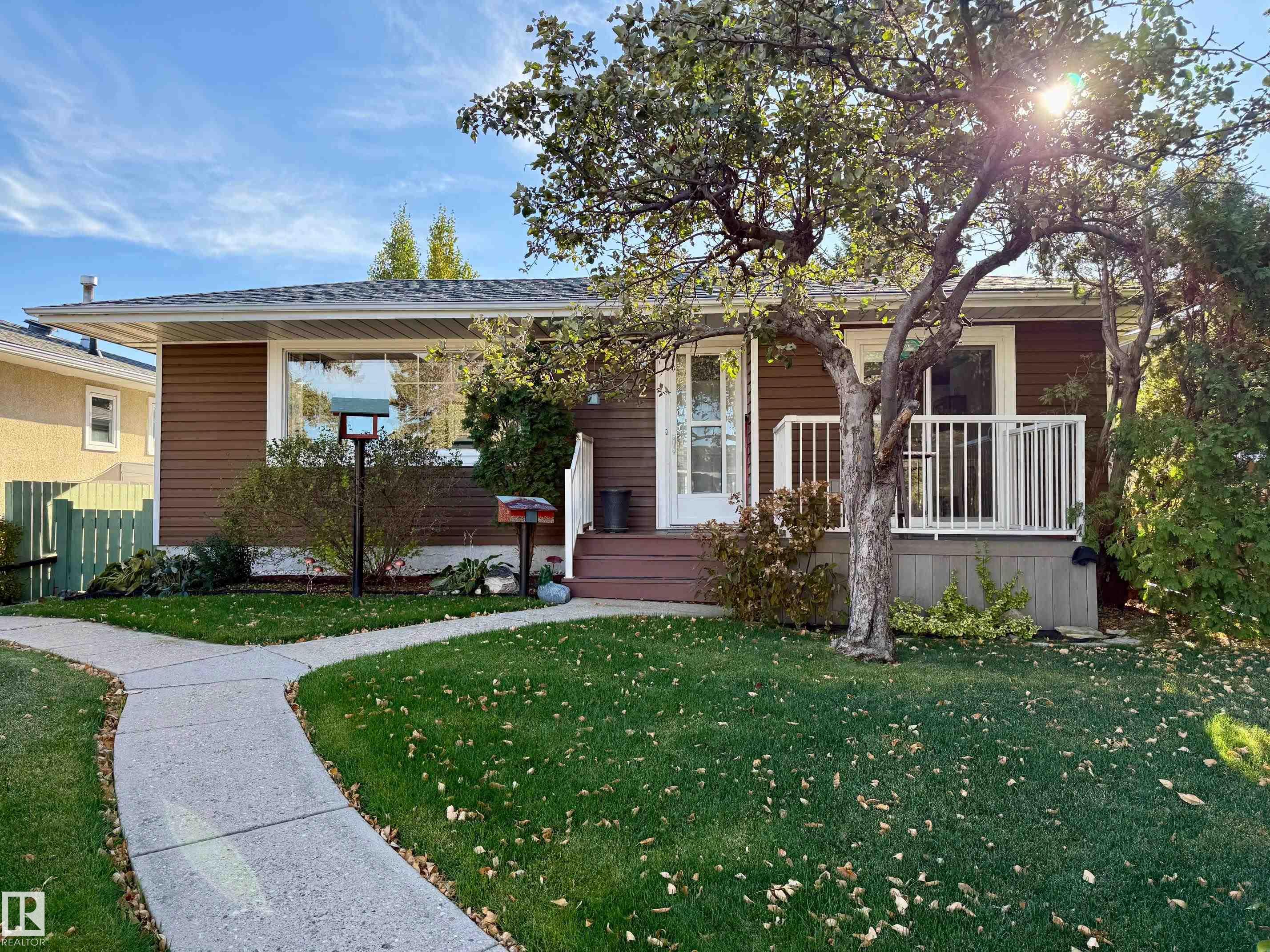 2 Athapaskan Dr, Leduc, AB T9E 4K3