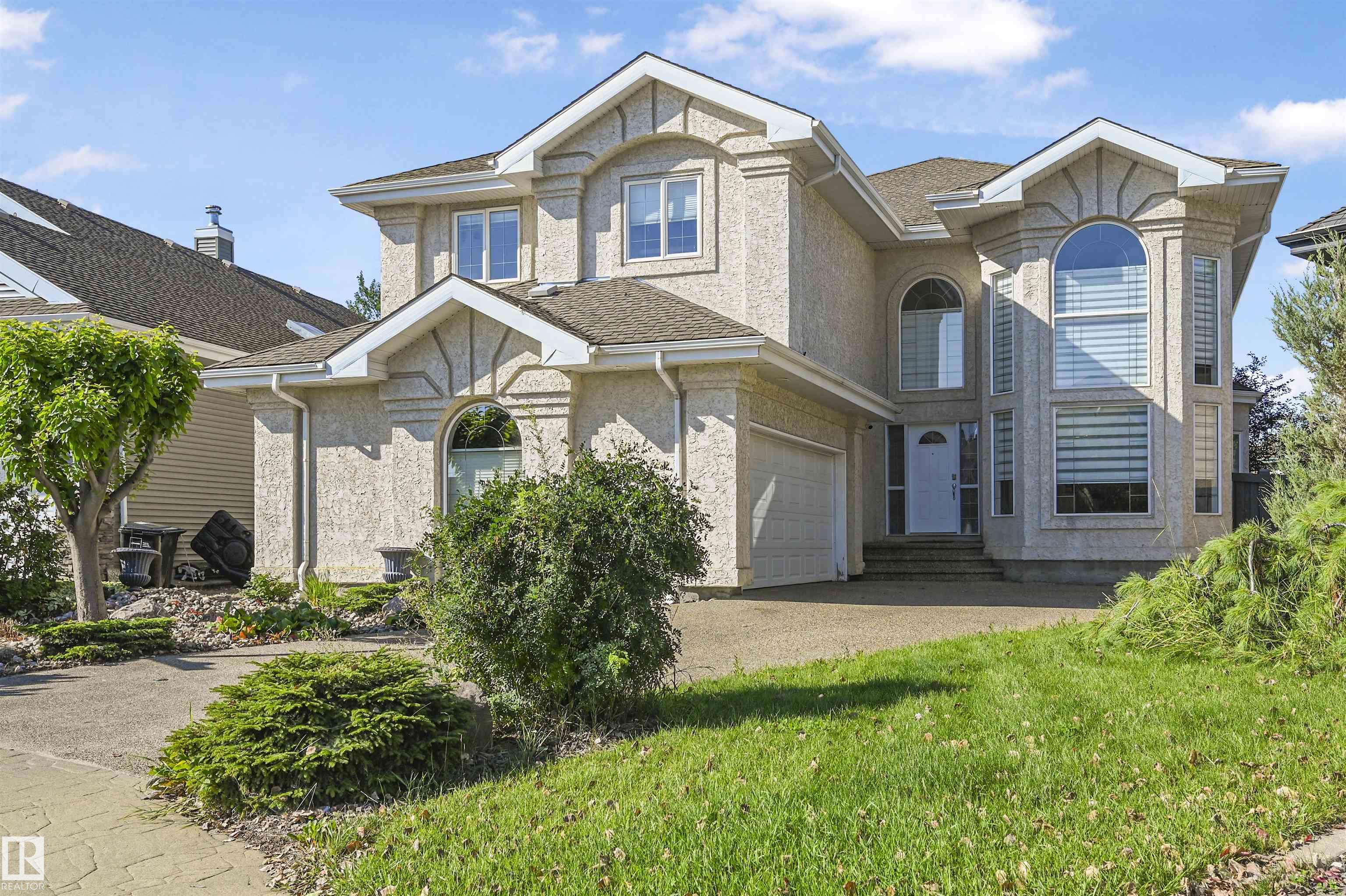 1516 Thorogood Cl Close NW, Edmonton, AB T6R 3K7