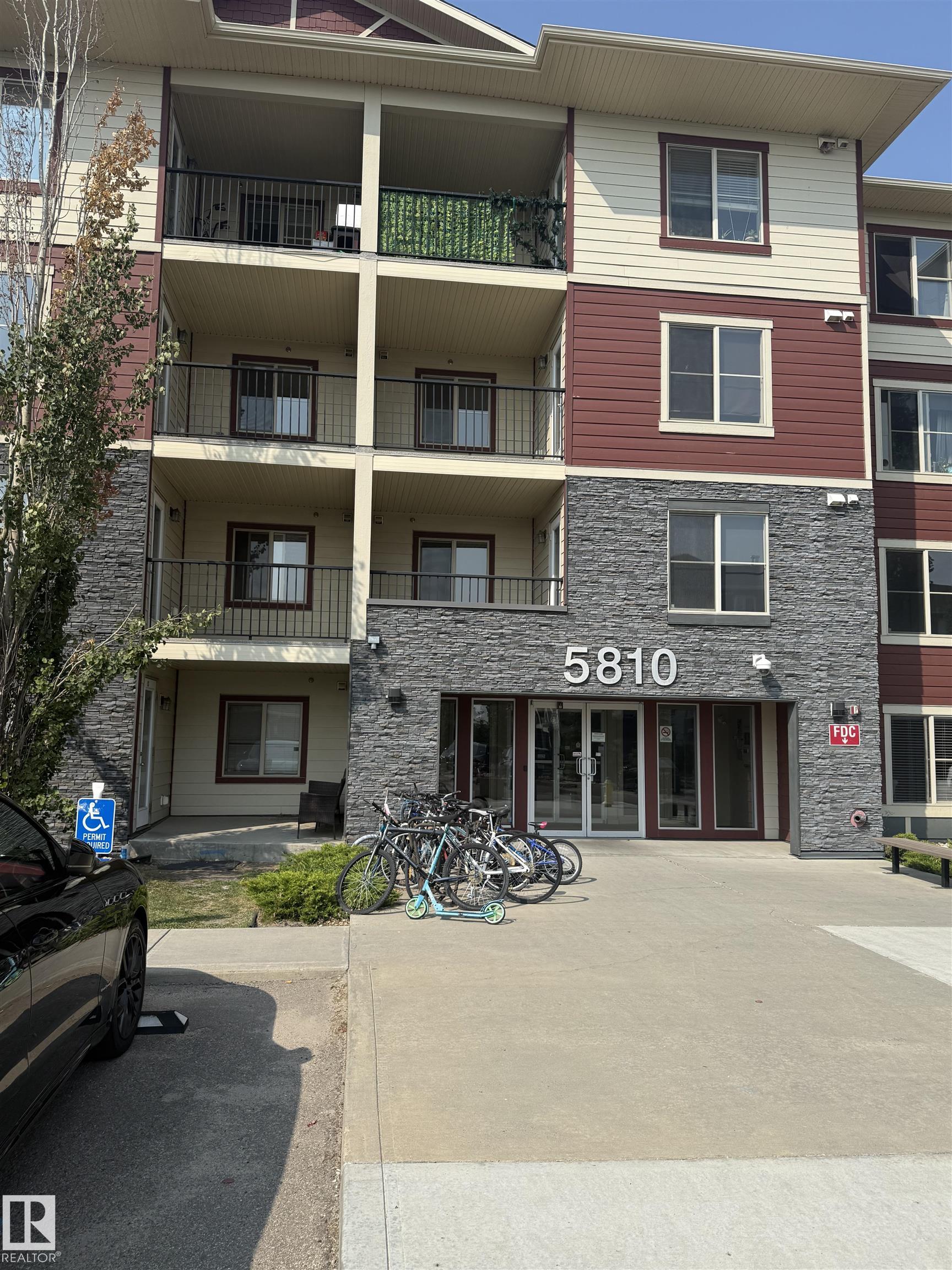 5810 Mullen Place Northwest #310, Edmonton, AB T6R 0W3