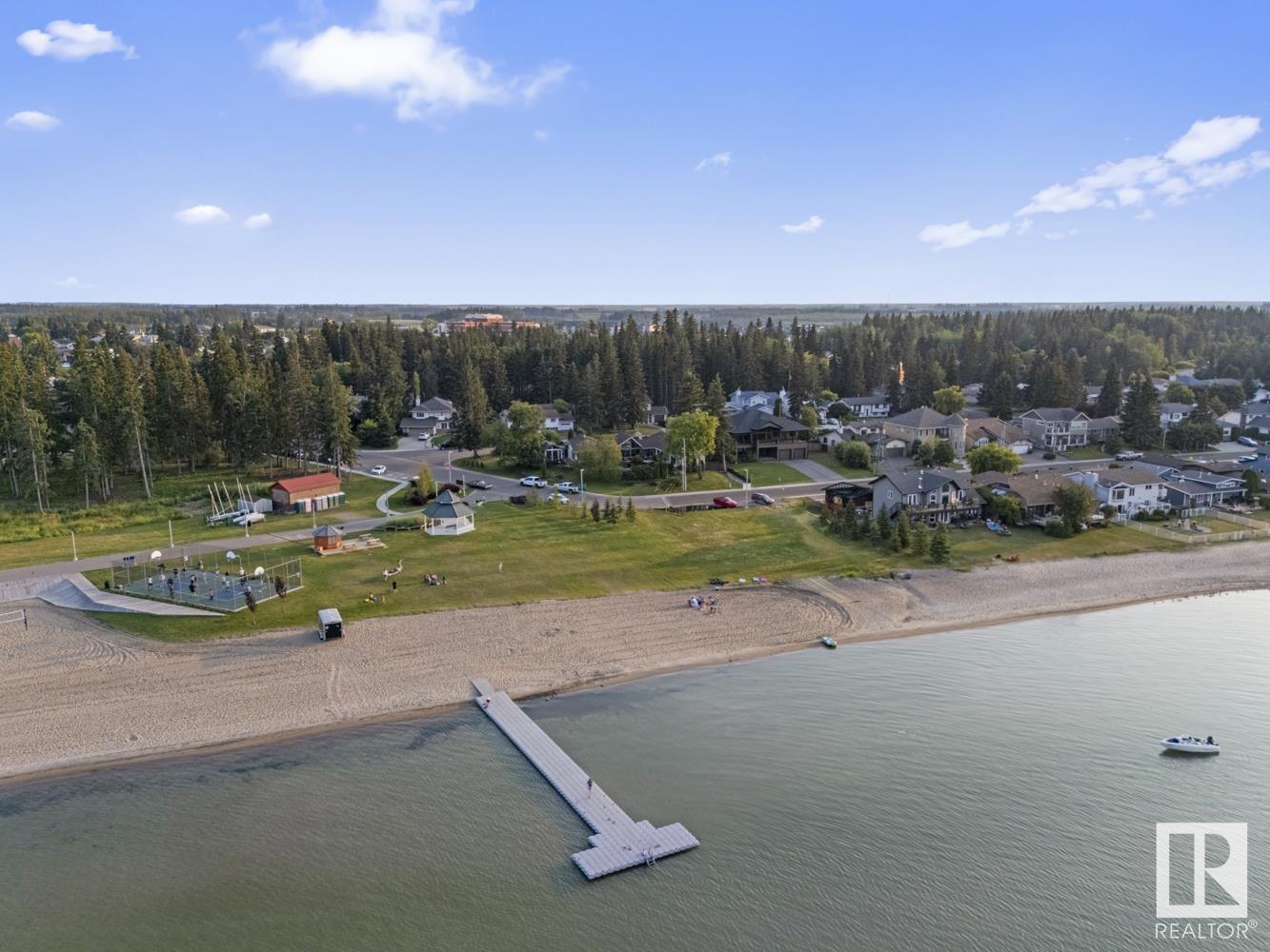 203 Pine Ave, Cold Lake, AB T9M 1E5