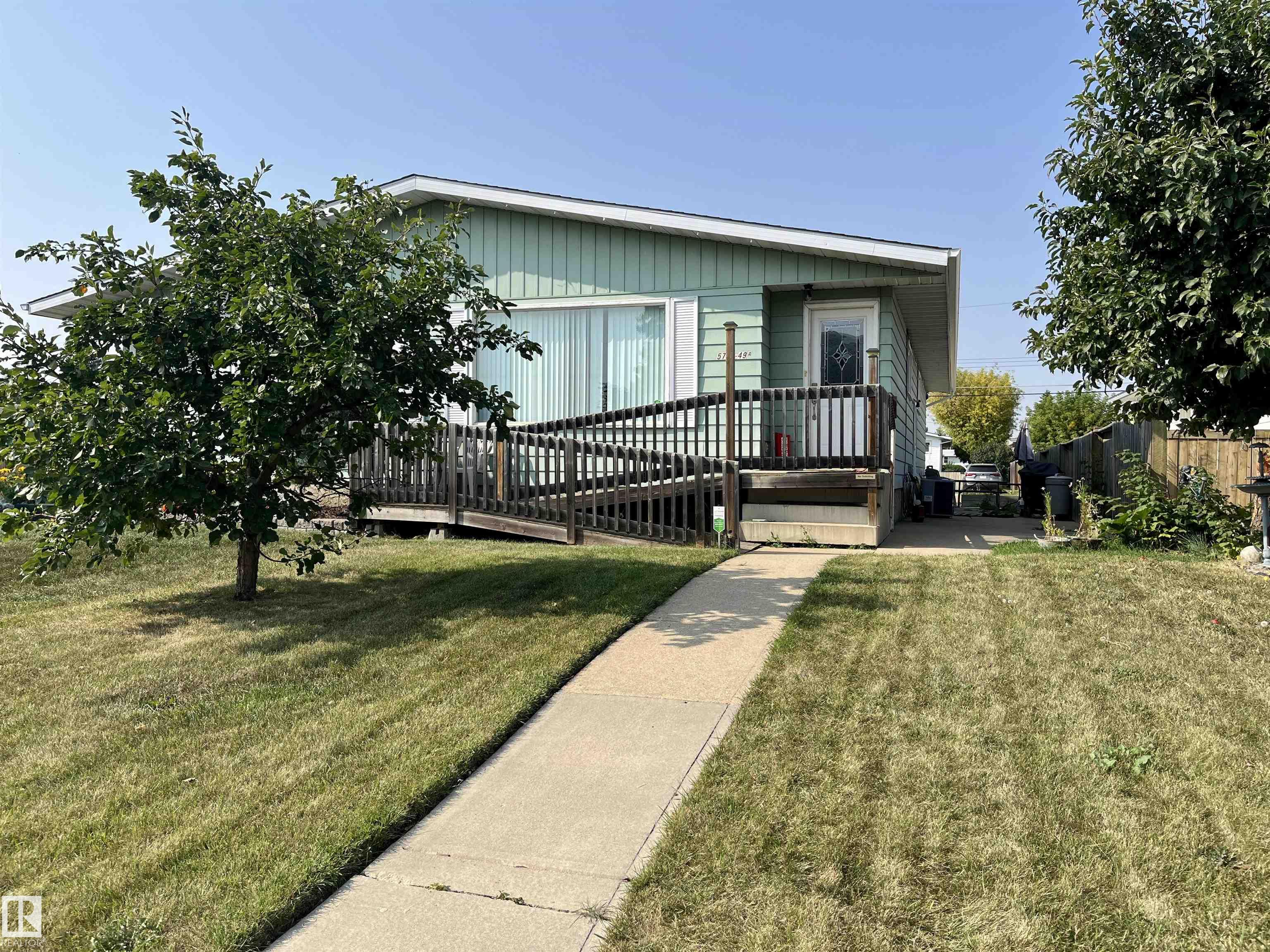 49 St Unit 5704 St #a, Vegreville, AB T9C 1H6