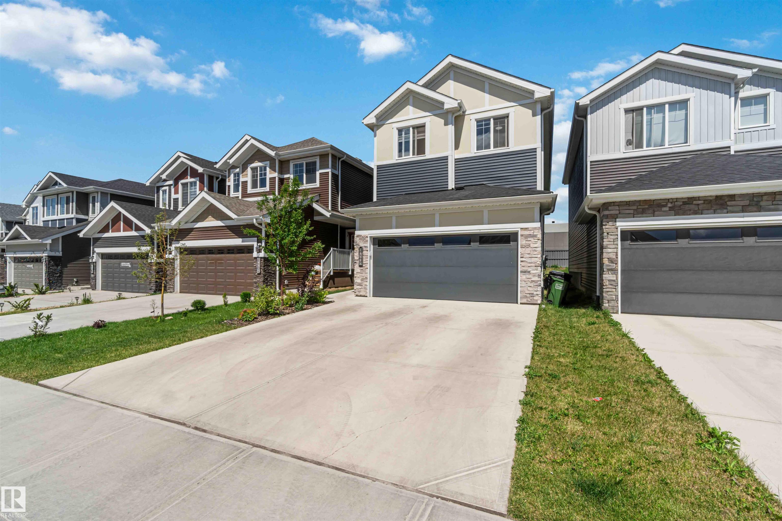 30 Av Sw Unit 16808 Ave, Edmonton, AB T6W 5A3