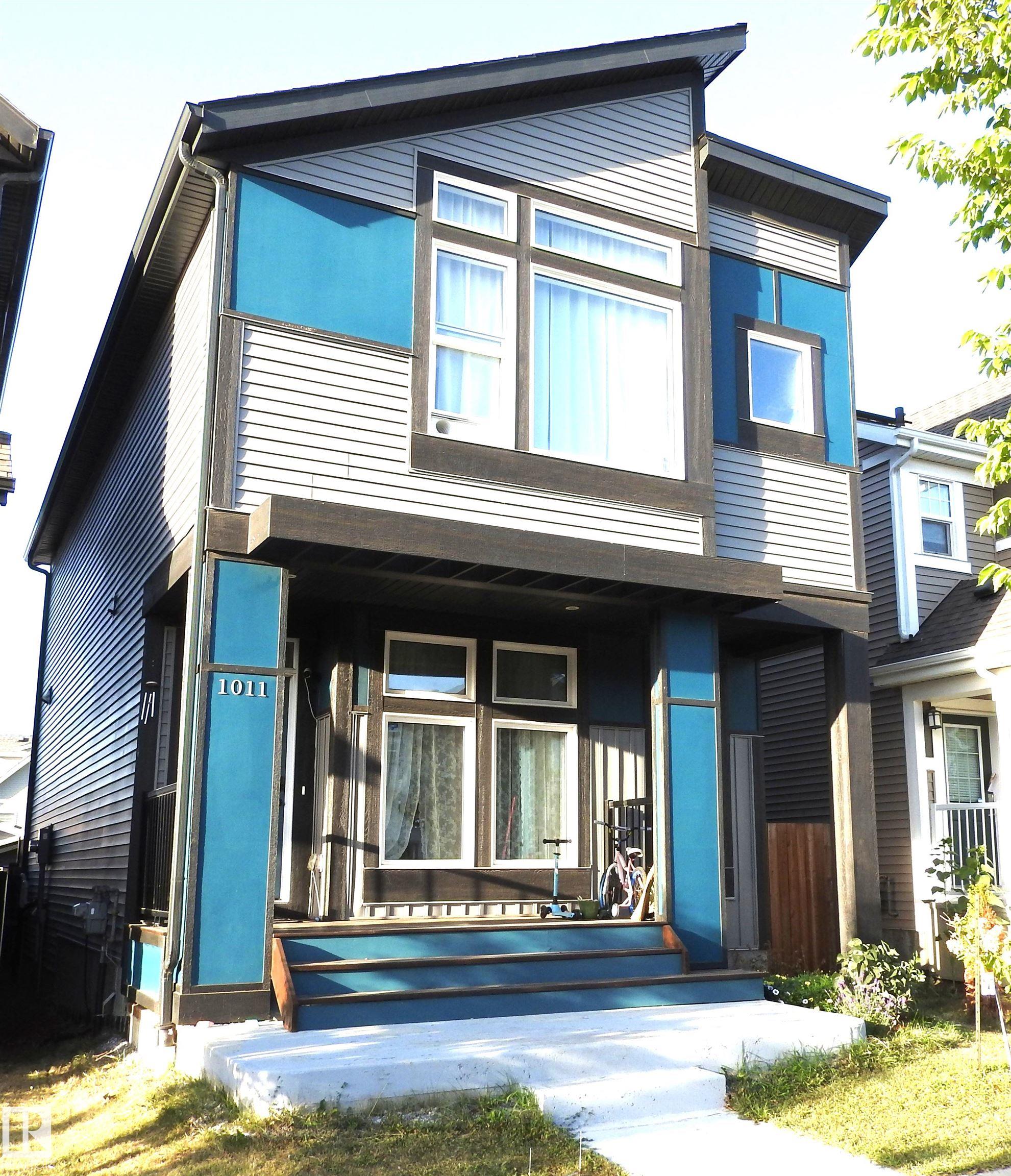 1011 Daniels Lo Loop SW, Edmonton, AB T6W 4C9