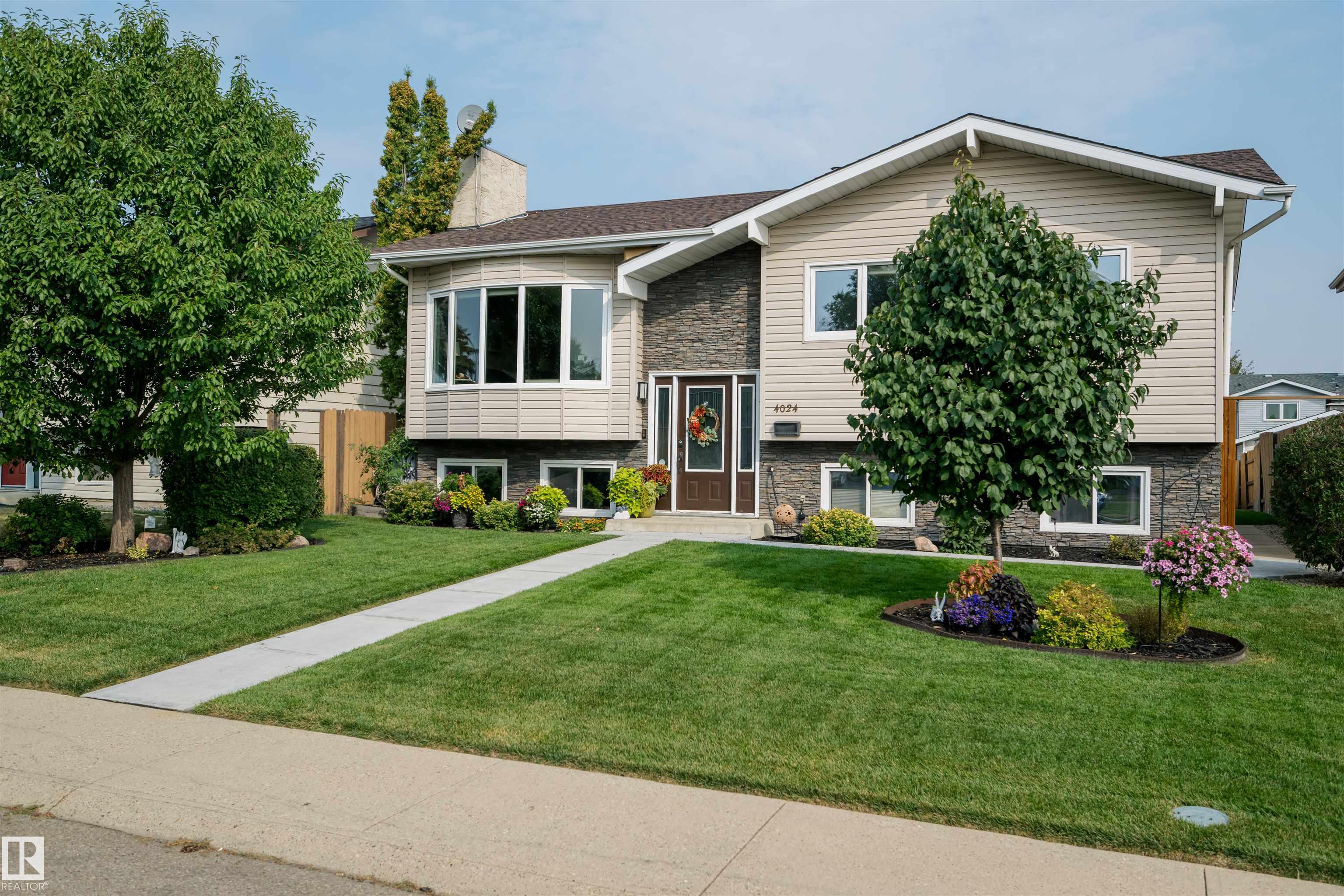 19 Av Nw Unit 4024 Ave, Edmonton, AB T6L 3M7