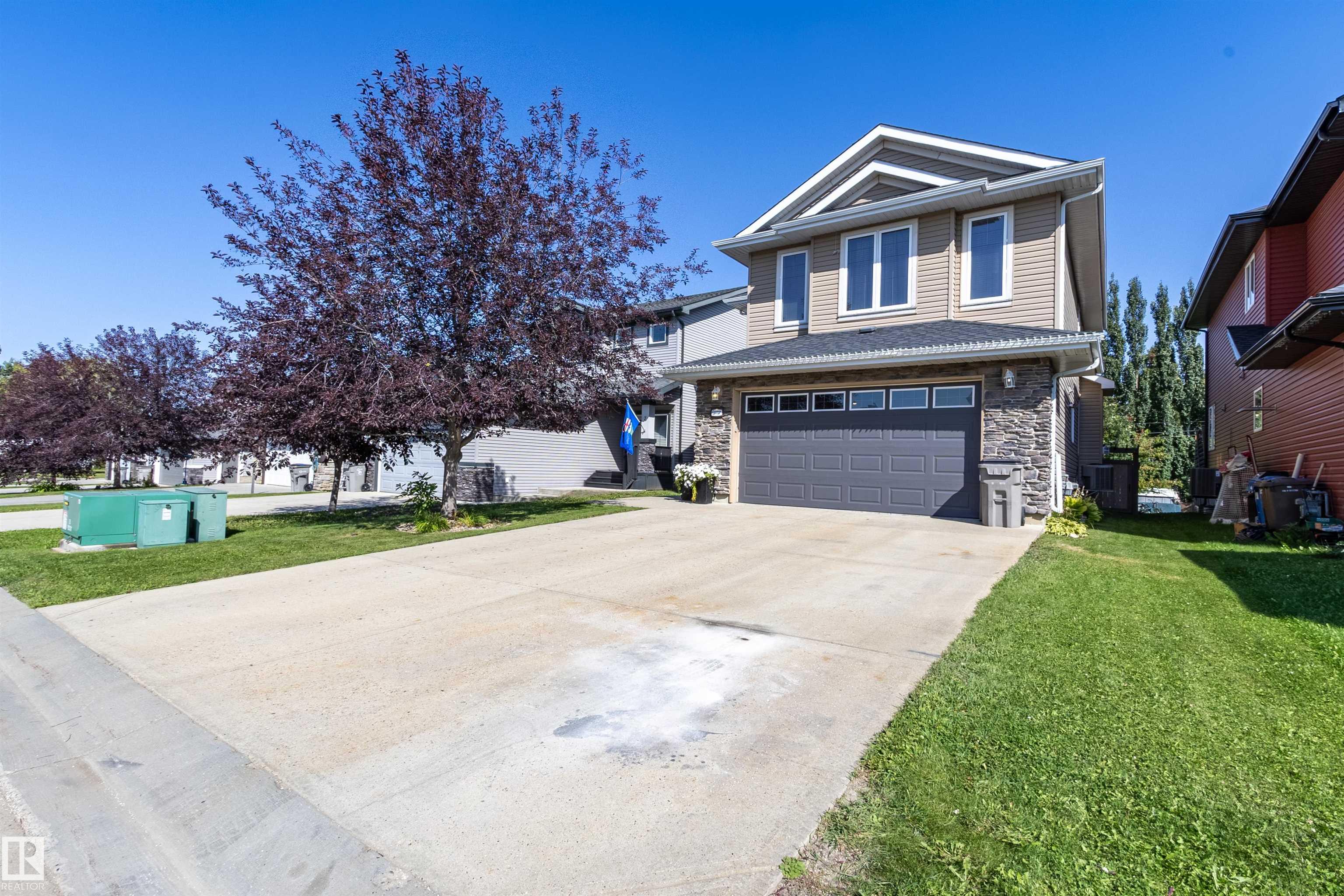 9 Southbridge Cres, Calmar, AB T0C 0V0