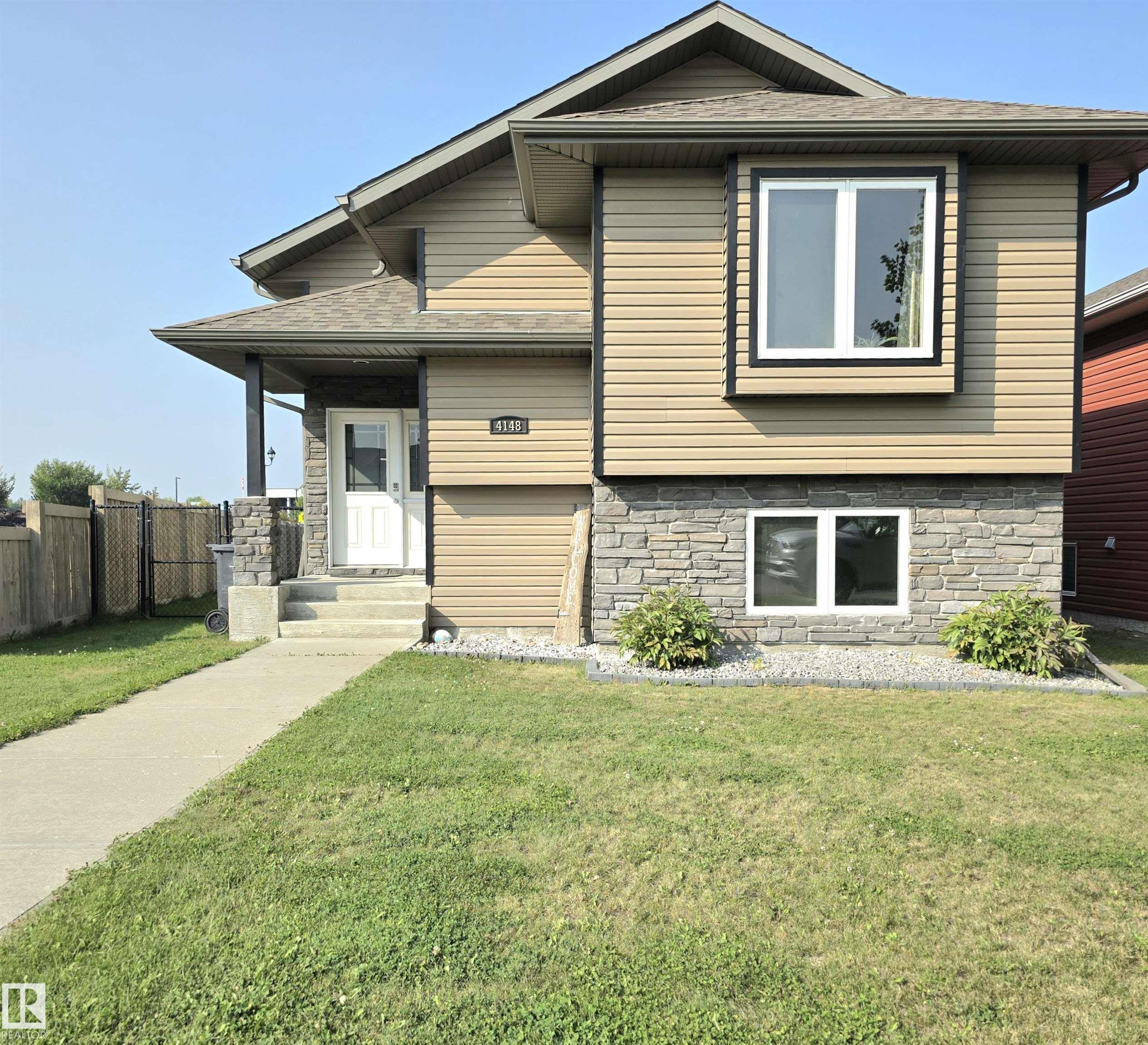 41 Av Unit 4148 Ave #a, Drayton Valley, AB T7A 0B4