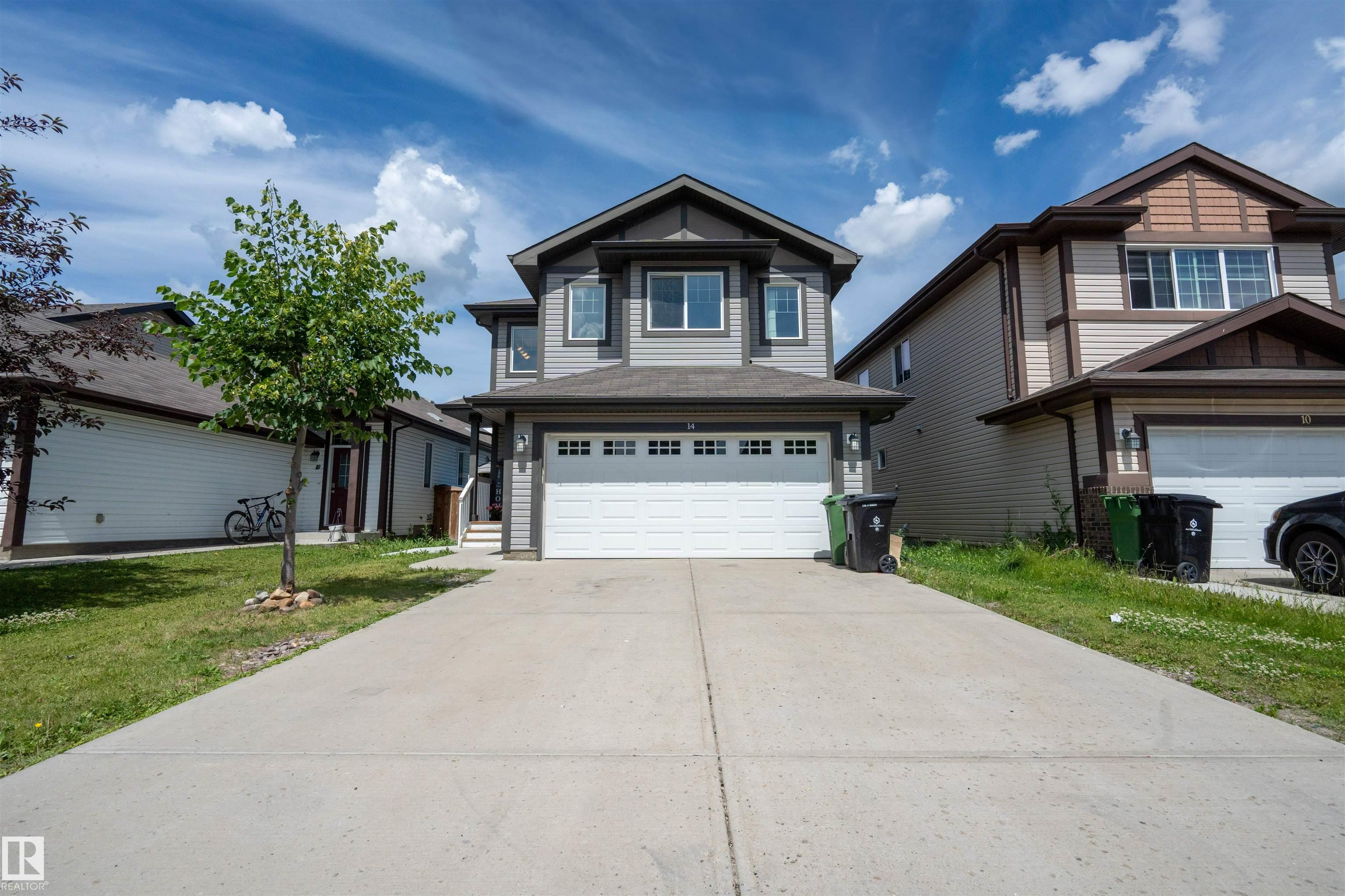 14 Santana Cres, Fort Saskatchewan, AB T8L 0N7
