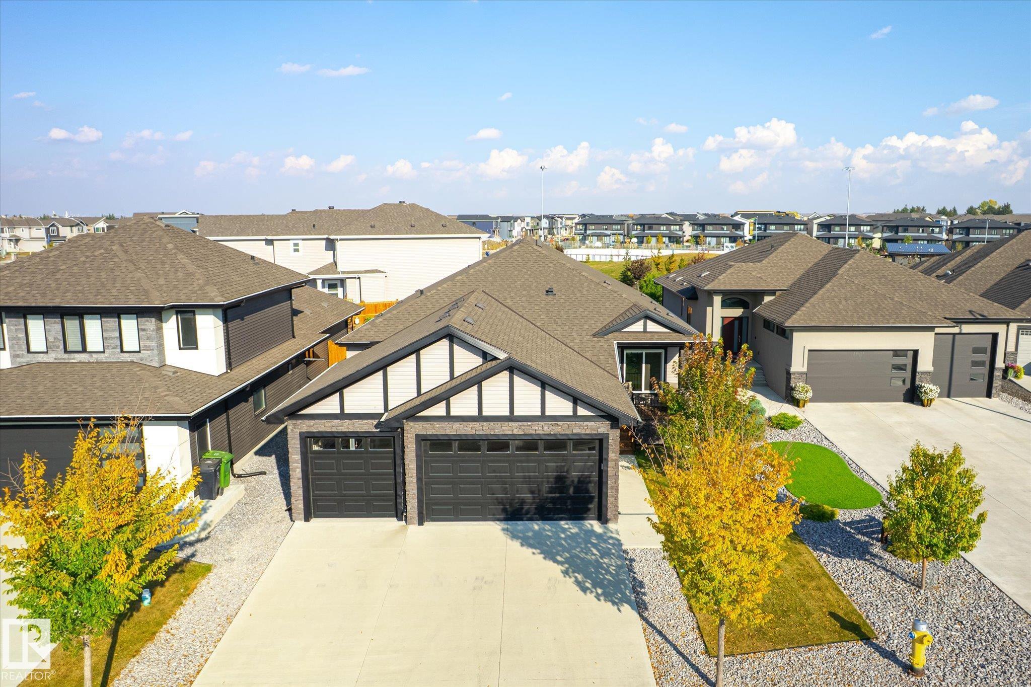 5 Sparrow Cl Close, Fort Saskatchewan, AB T8L 0V4