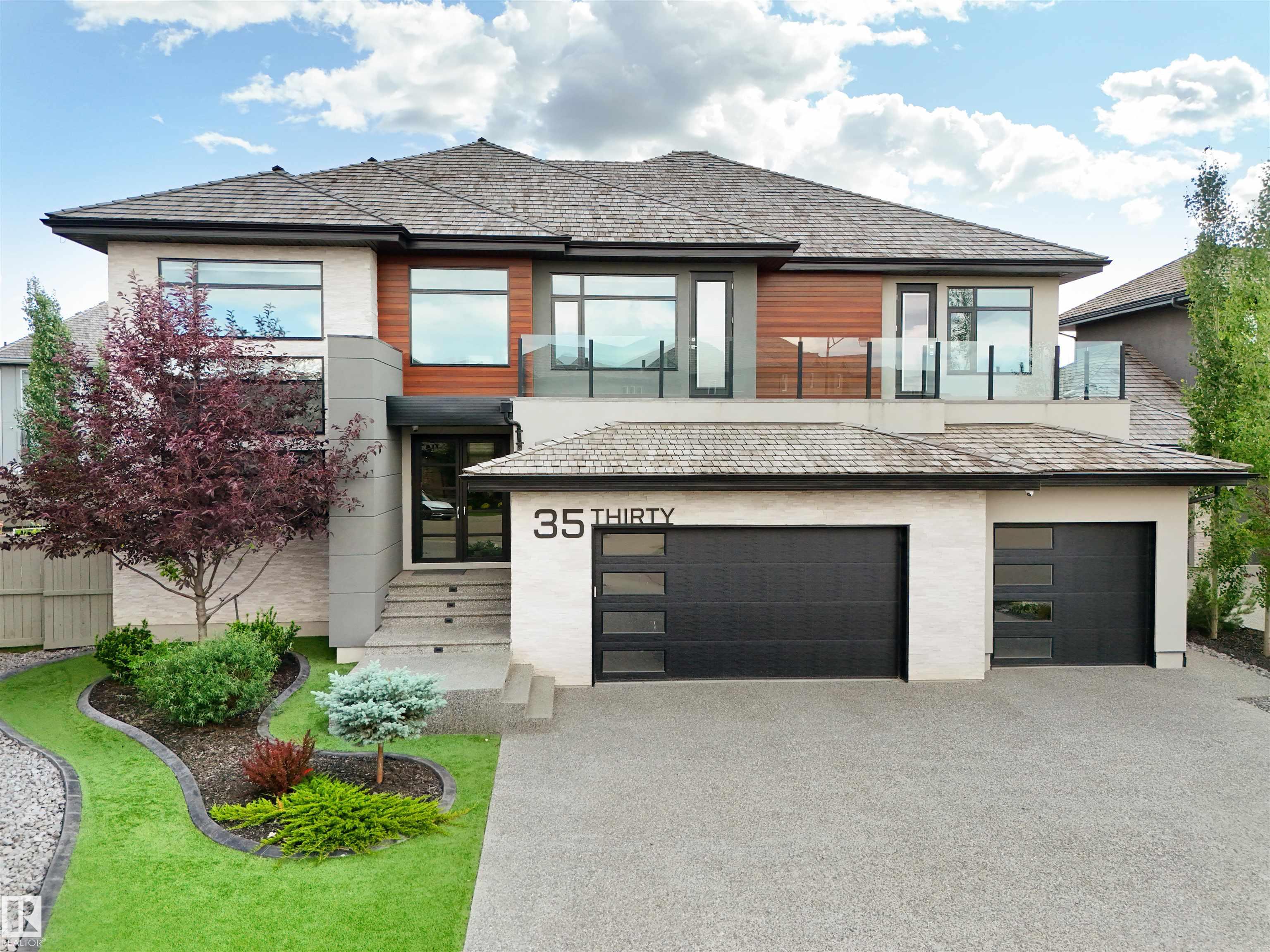 3530 Watson Pt SW, Edmonton, AB T6W 2L2
