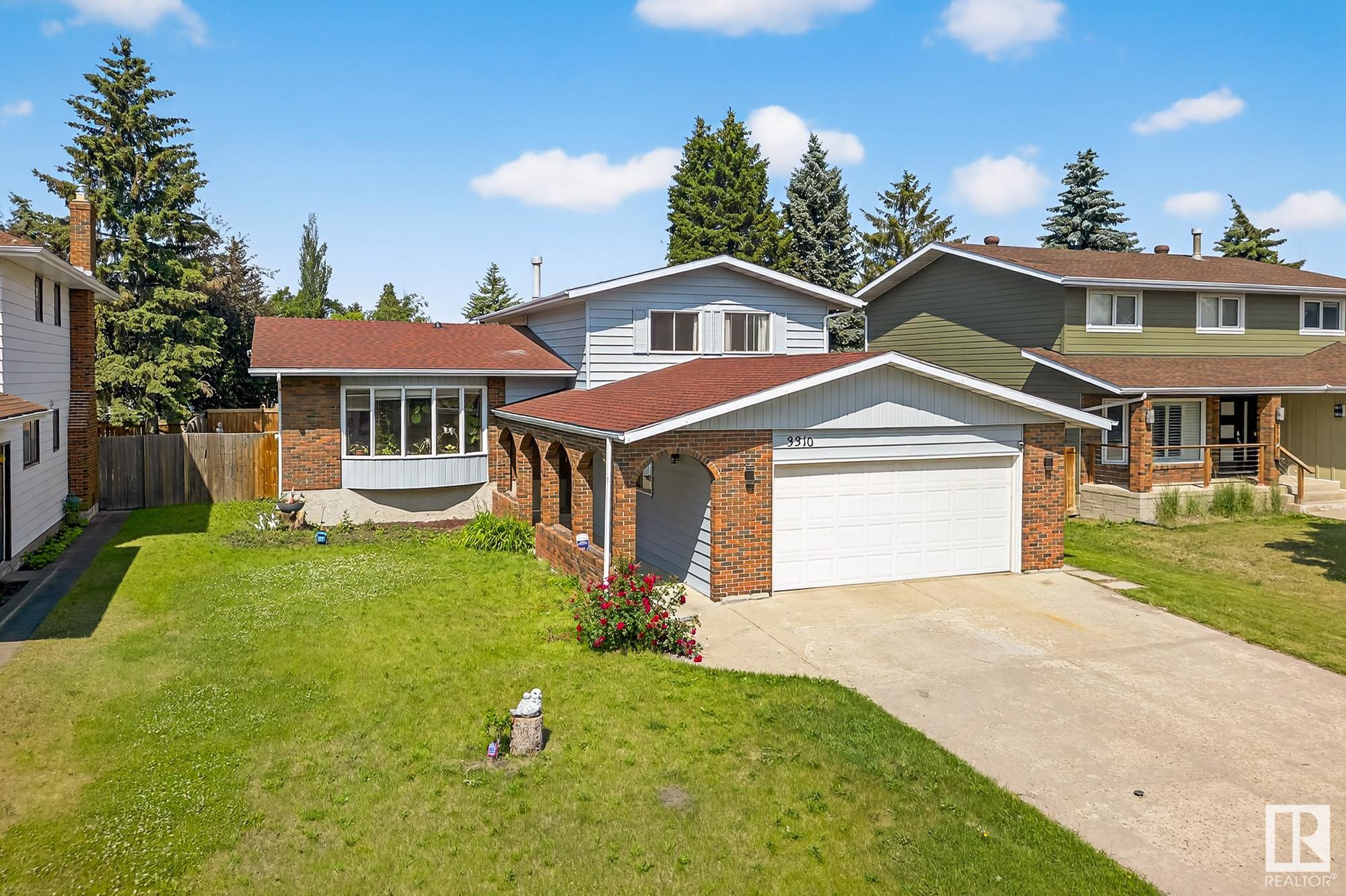 113 St Nw Unit 3310 St #a, Edmonton, AB T6J 3V8