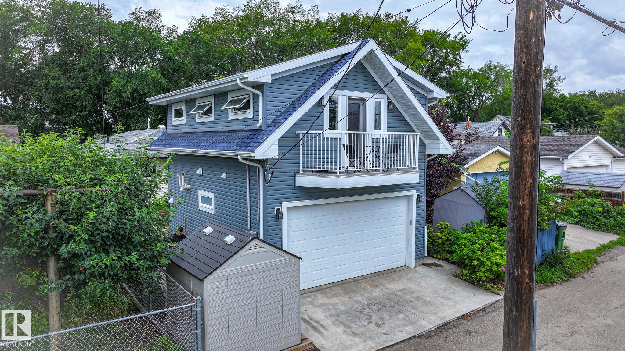 52 St Nw Unit 11131 St, Edmonton, AB T5W 3H6