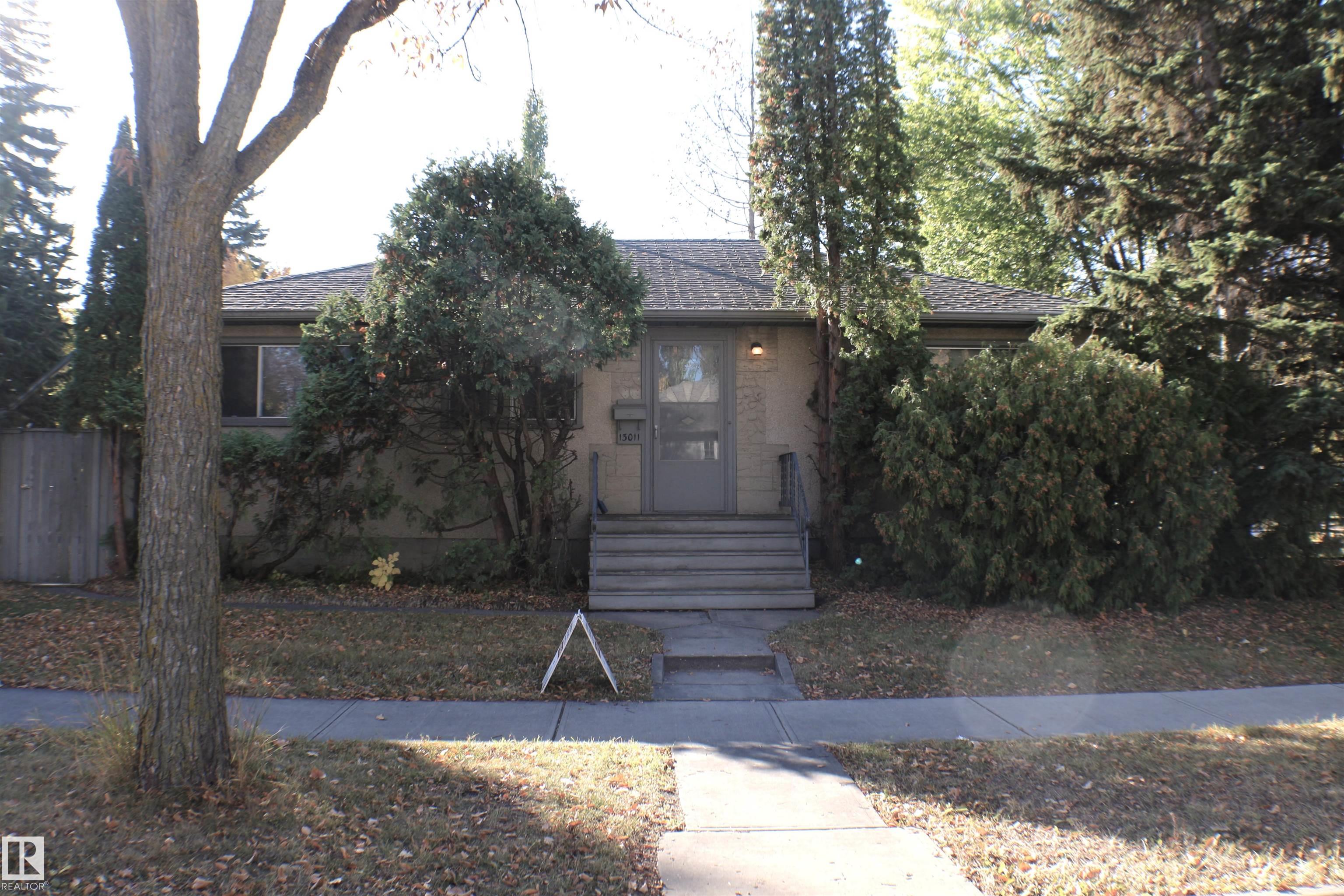 109 Av Nw Unit 13011 Ave, Edmonton, AB T5M 2G1