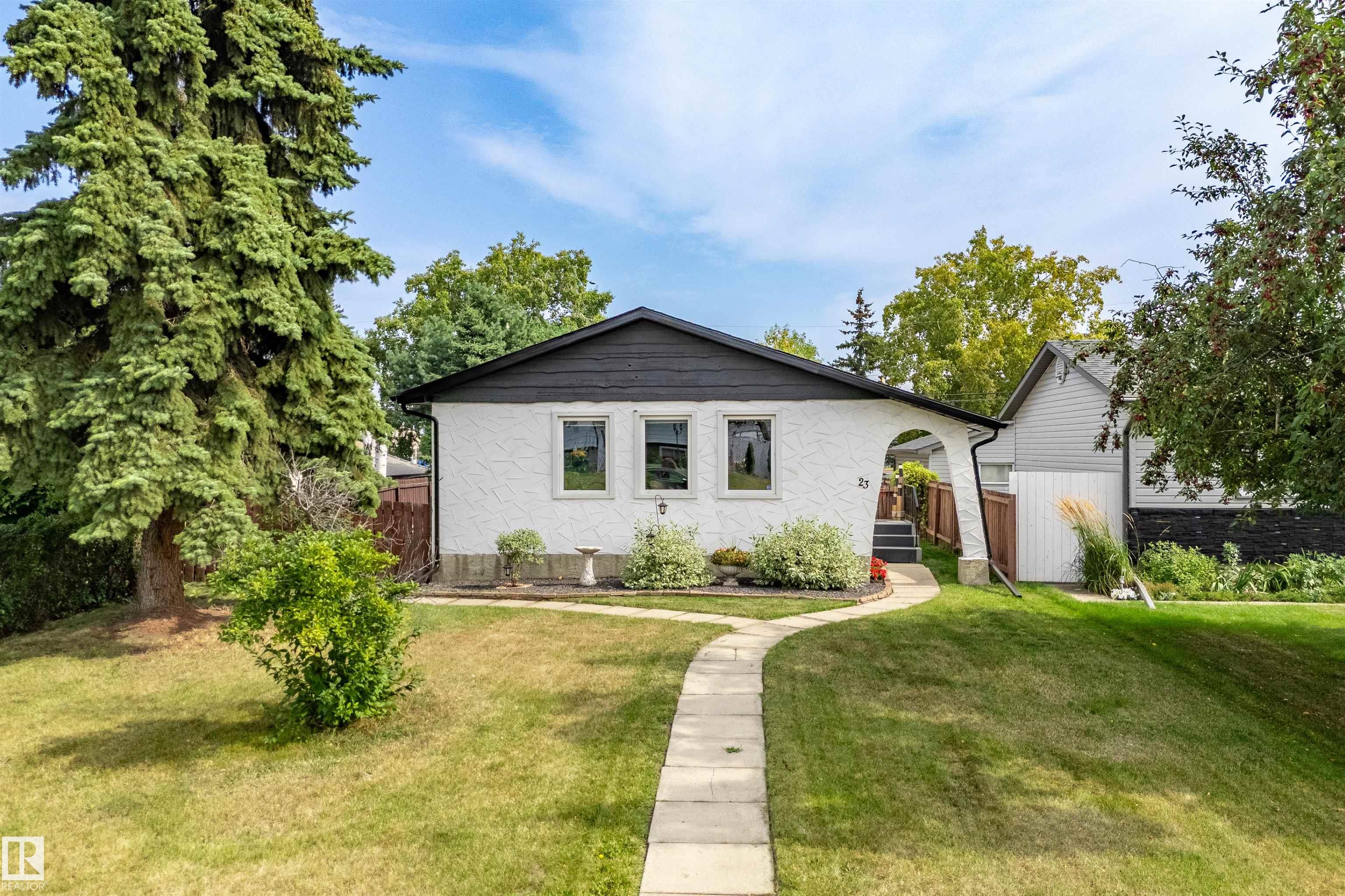 23 Linden St, Spruce Grove, AB T7X 2G6