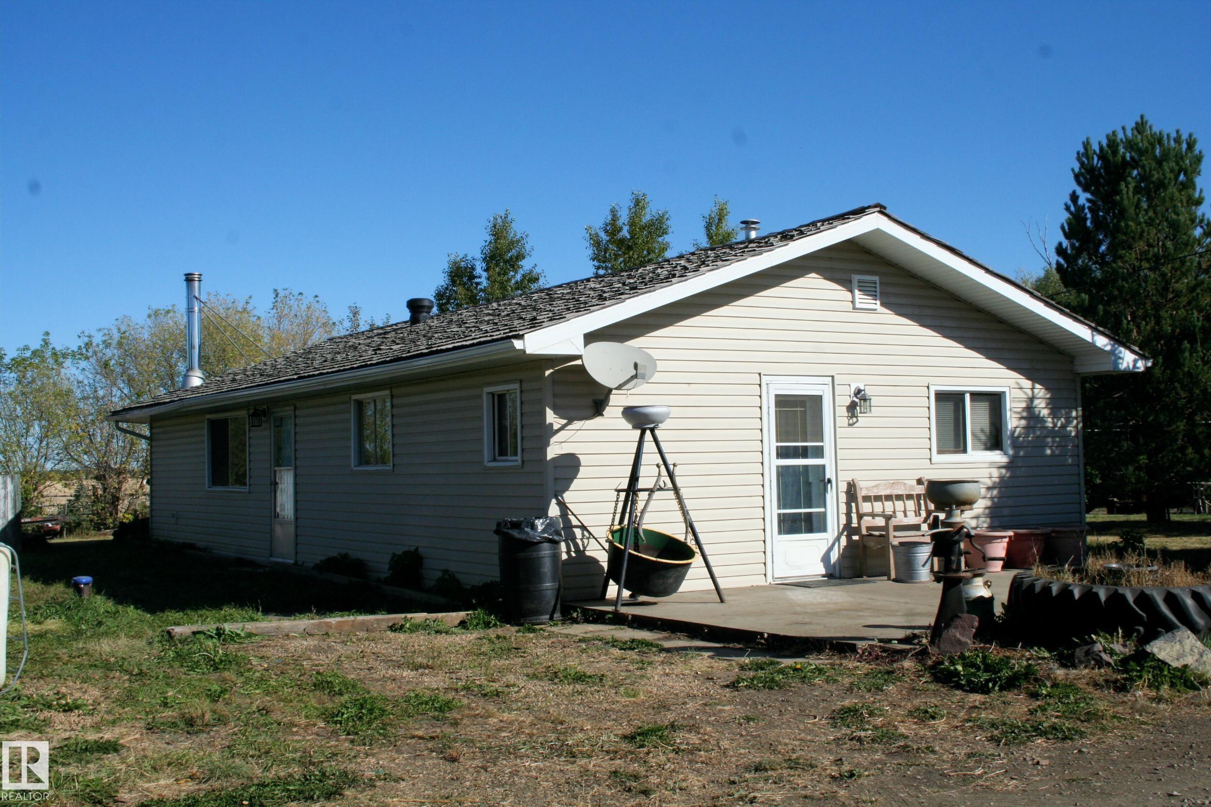 21542 Twp 492, Rural Camrose County, AB T0B 1Z0