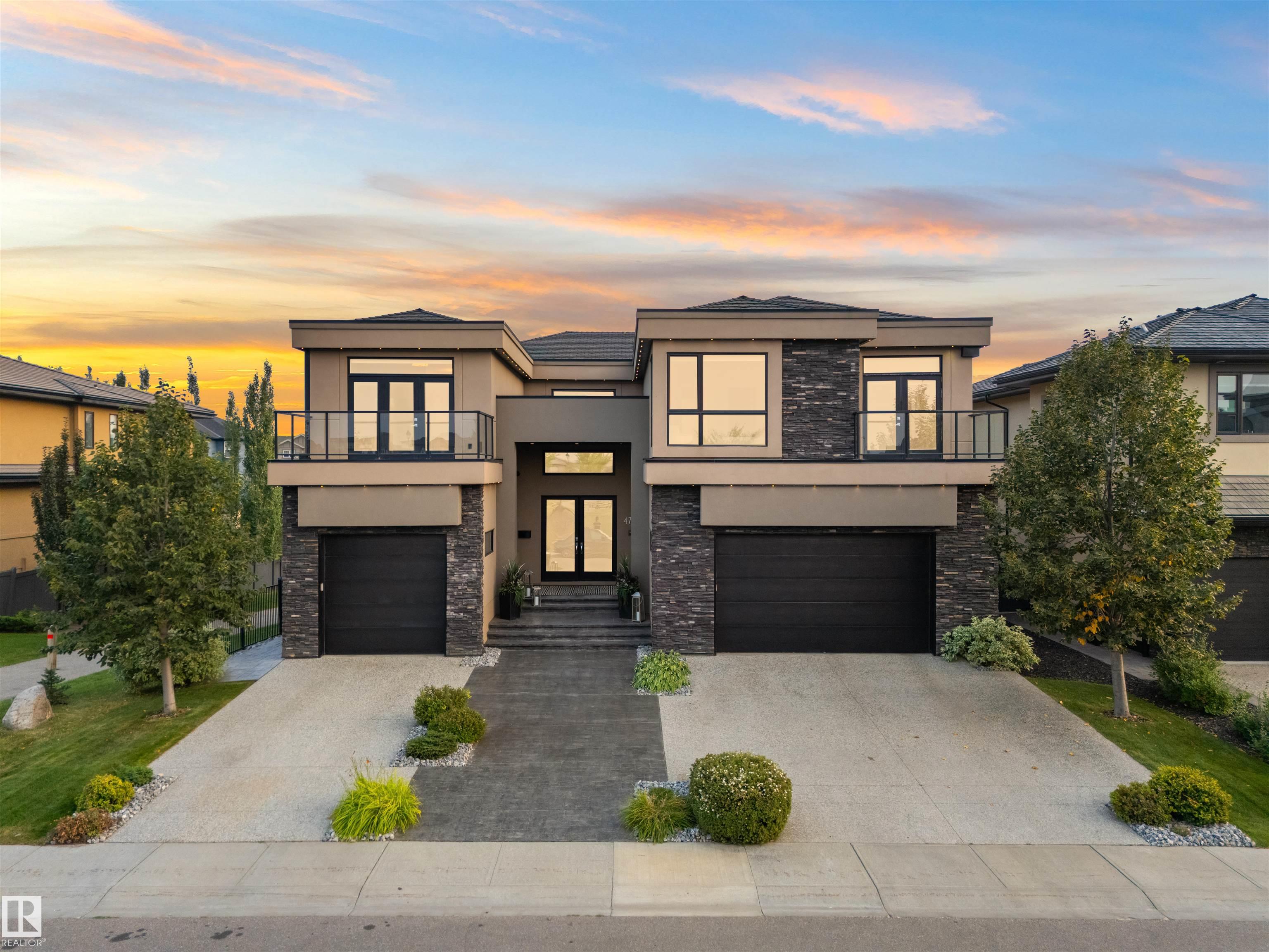4727 Woolsey Cm Cmn NW, Edmonton, AB T6W 2B9