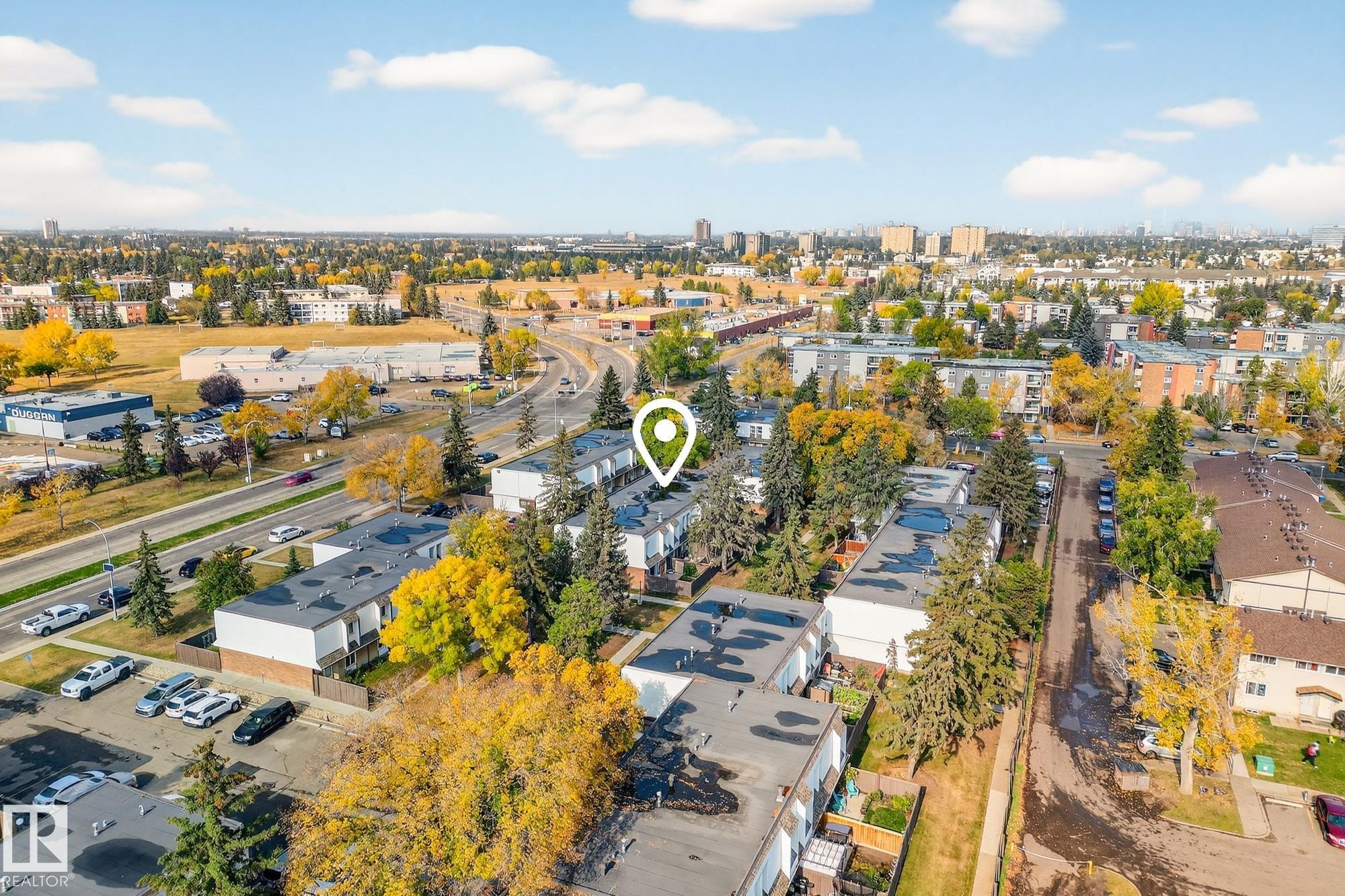 1 Garden Grove Northwest #h5, Edmonton, AB T6J 2L3