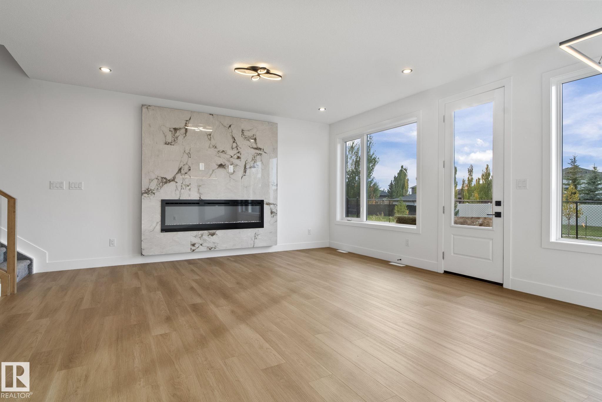 6 Dorais Way, Fort Saskatchewan, AB T8L 0X3