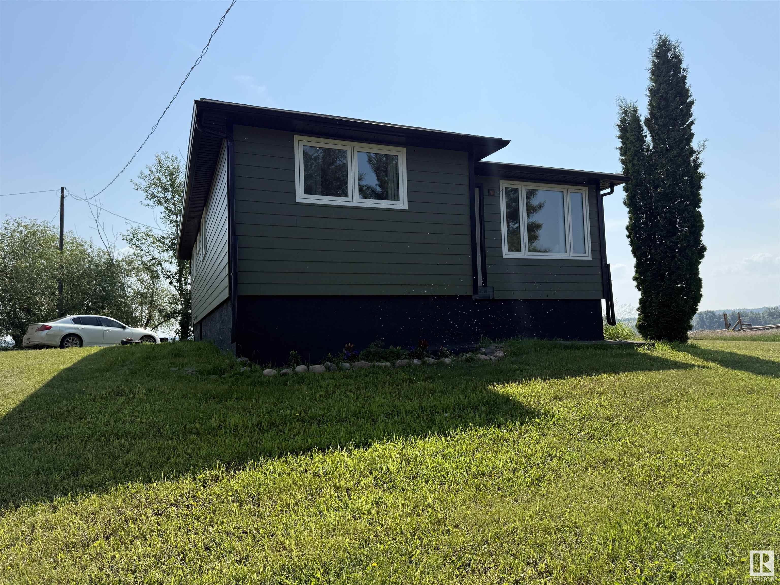 563017, Rural Two Hills County, AB T0B 1S0