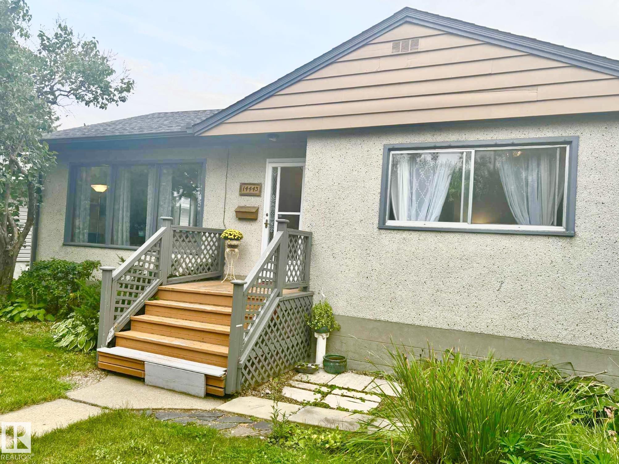107 Av Nw Unit 14443 Ave #a, Edmonton, AB T5N 1G3