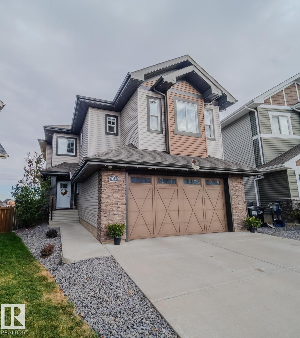 1049 Coopers Hawk Link Li NW, Edmonton, AB T5S 0M2