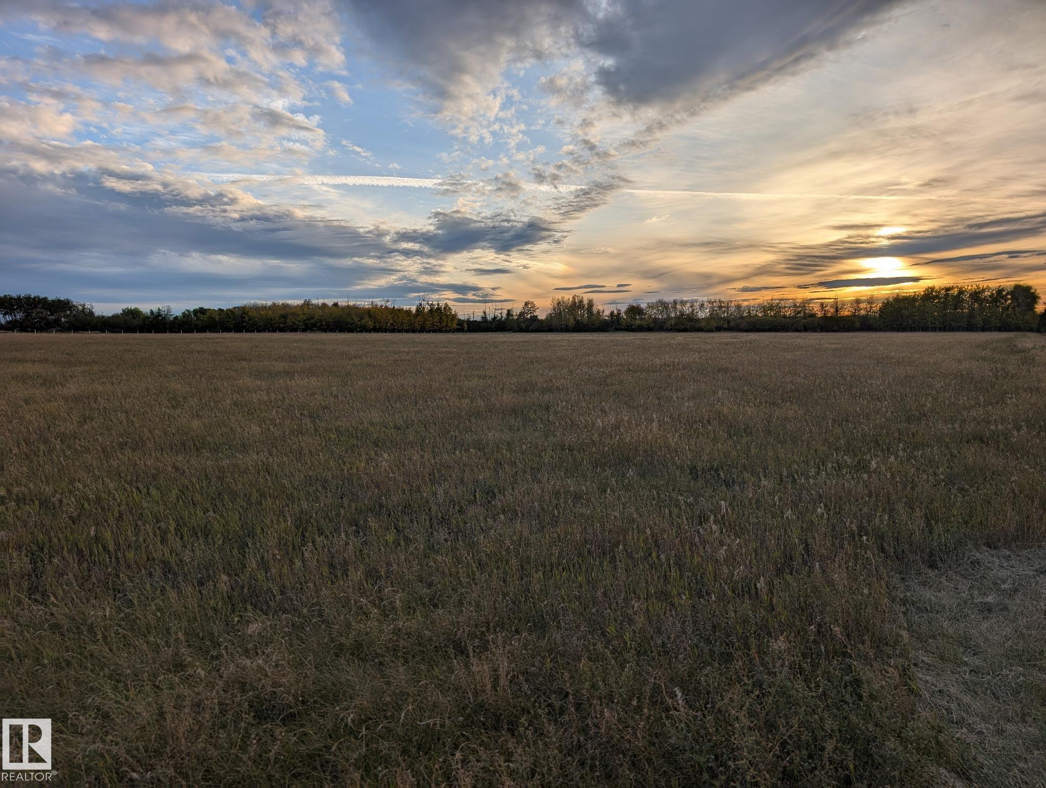 SE 30-72-5-w6 Range Road 55, Rural Grande Prairie County, AB T8X 4R3