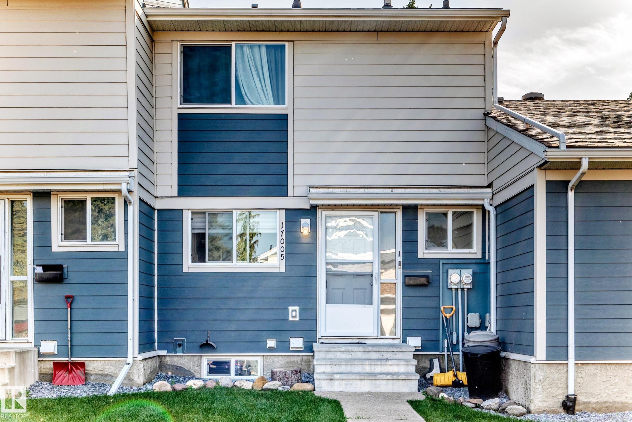 100 St Nw Unit 17005 St, Edmonton, AB T5X 4R8