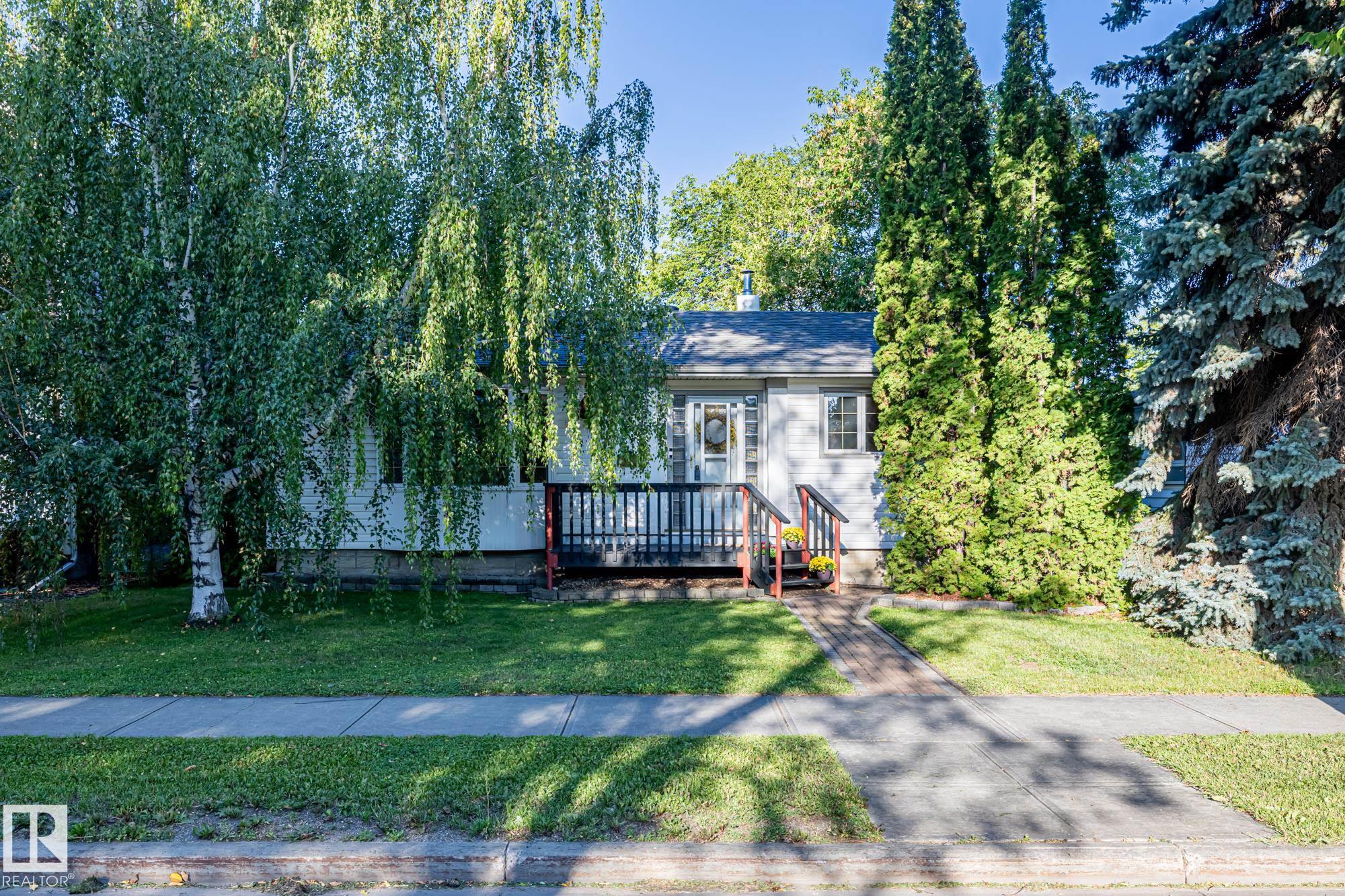 79 St Nw Unit 9108 St, Edmonton, AB T6C 2R4