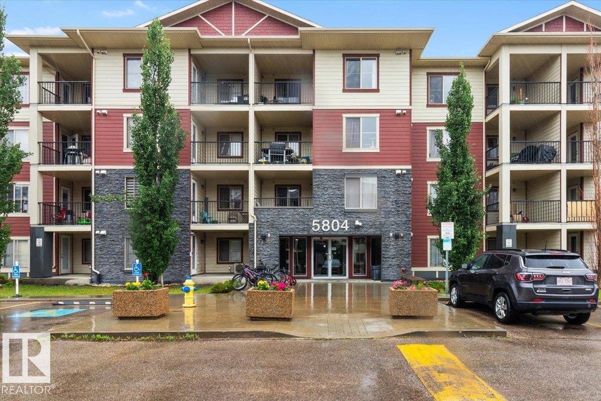 5804 Mullen Place Northwest #218, Edmonton, AB T6R 0W3
