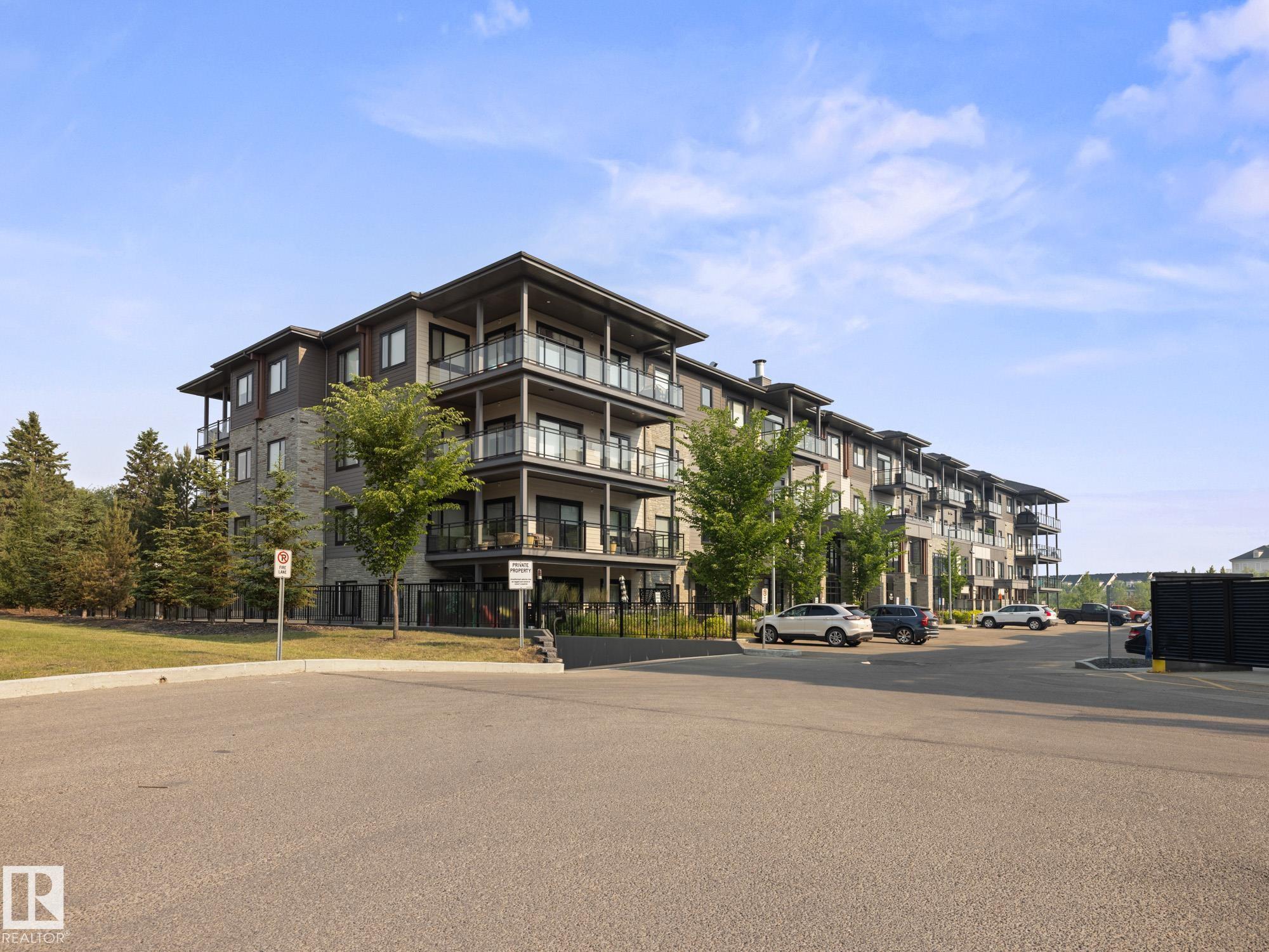 528 Griesbach Parade #111, Edmonton, AB T5E 6X2
