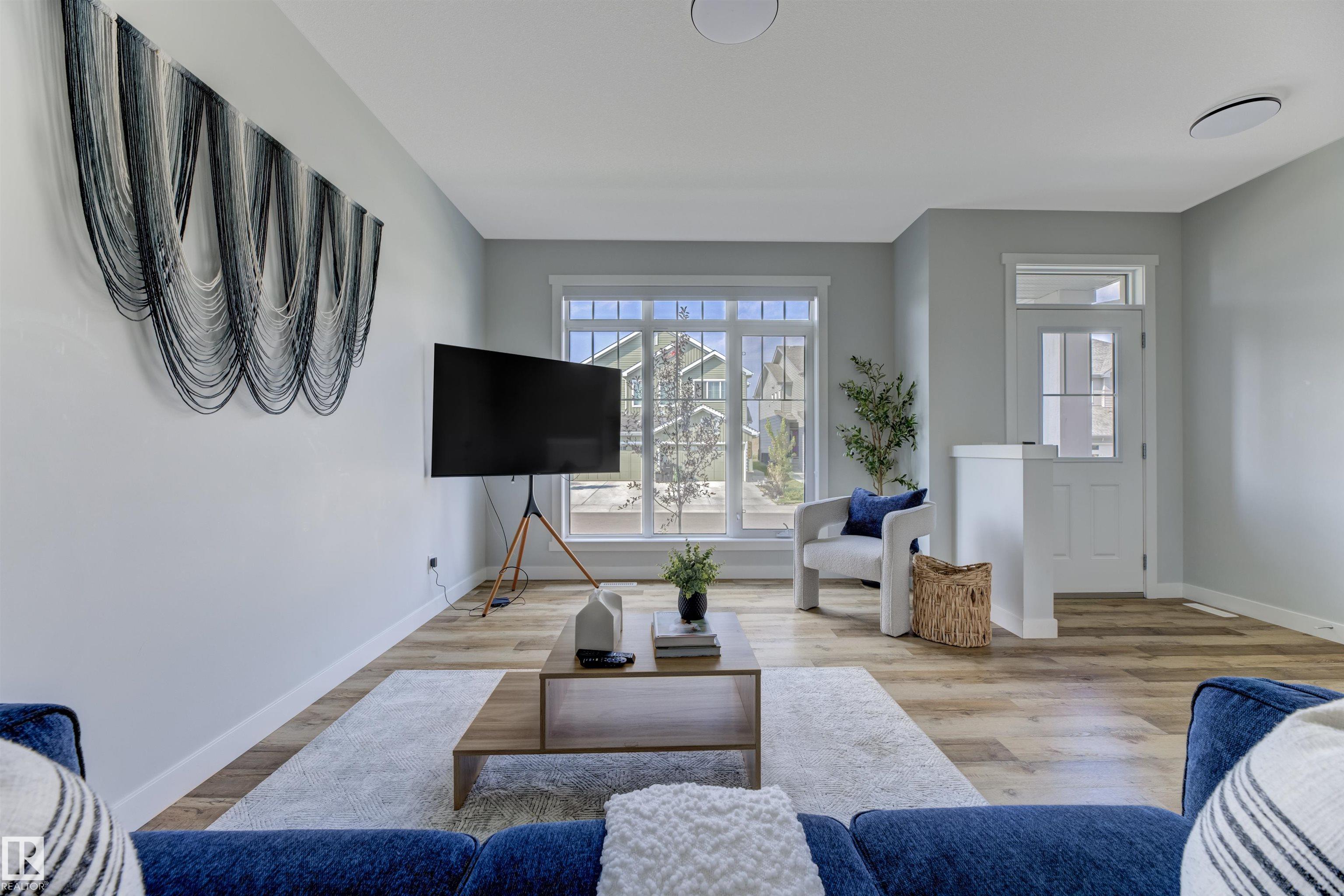 227 St Nw Unit 9823 St, Edmonton, AB T5T 7T9