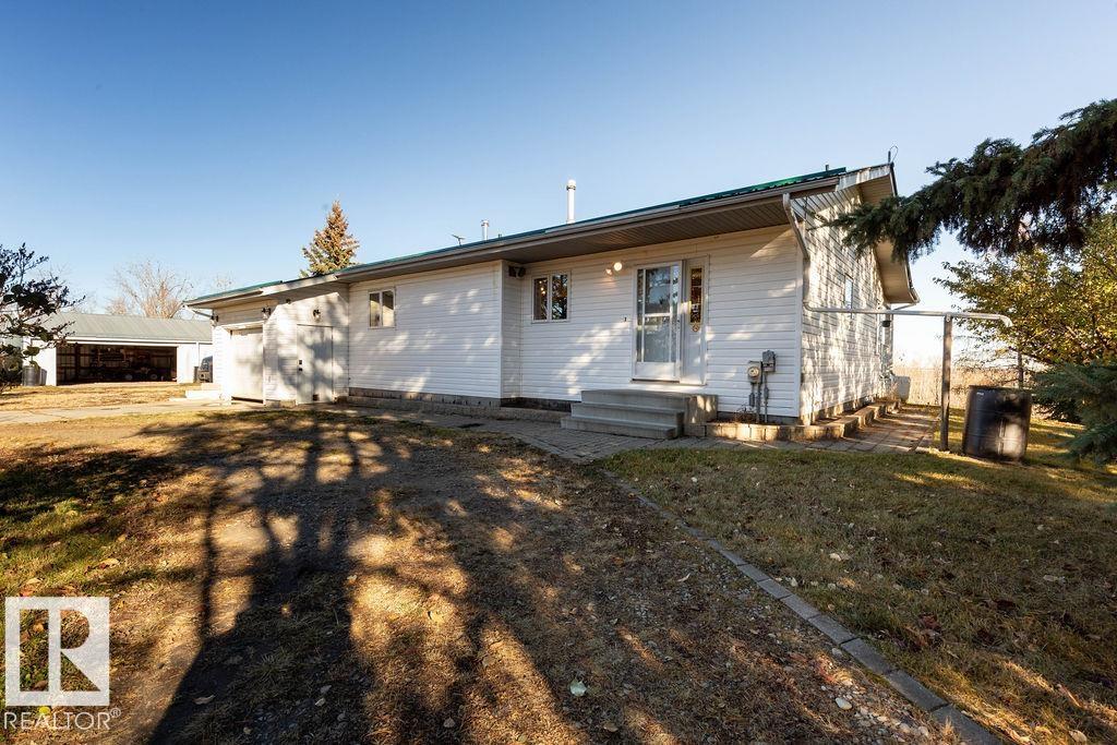 1316 Twp Road 522, Rural Parkland County, AB T7Z 2C2