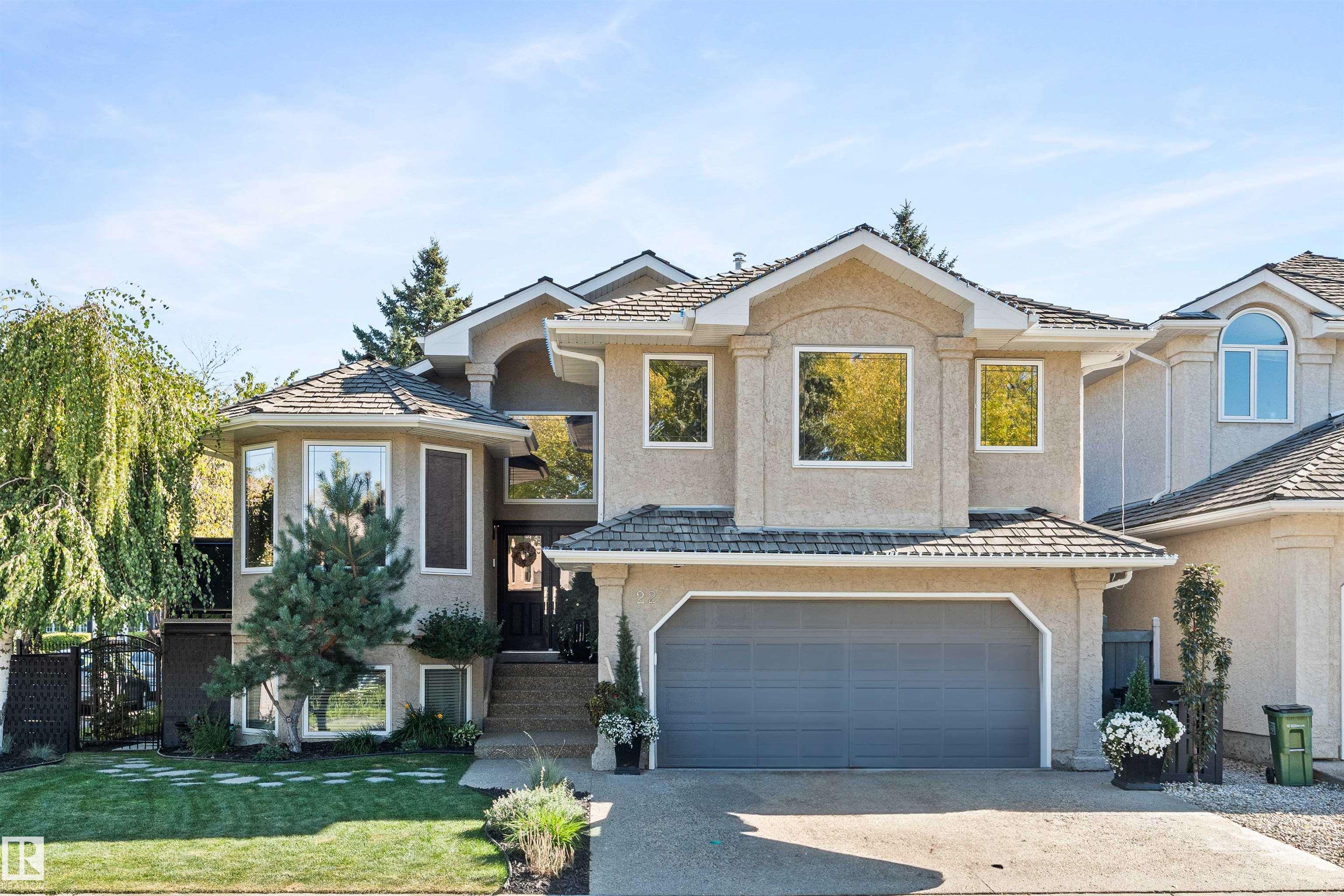 22 Prestige Pt NW, Edmonton, AB T6M 2T3