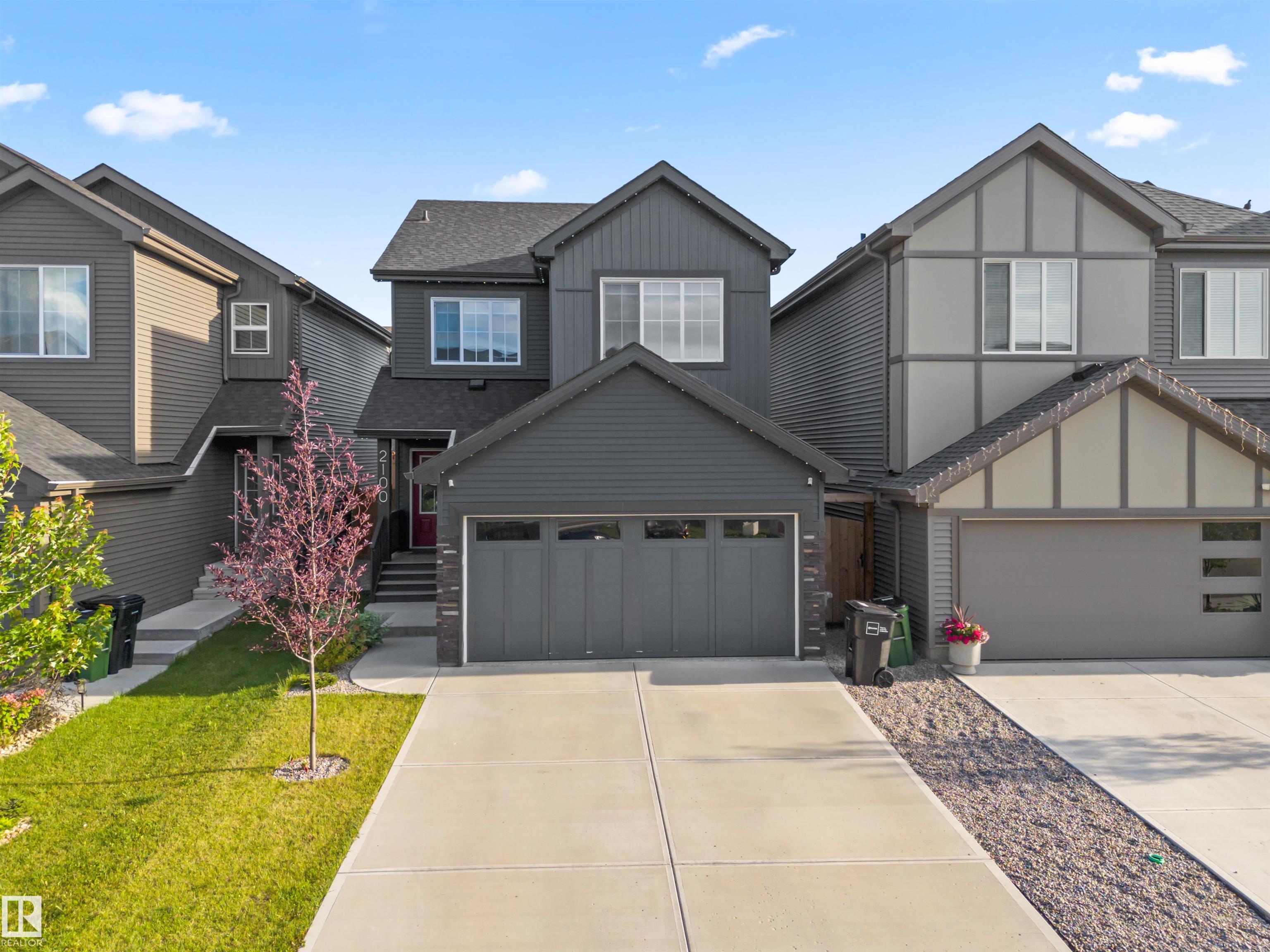 2100 Graydon Hill Cr Cres SW, Edmonton, AB T6W 4K6