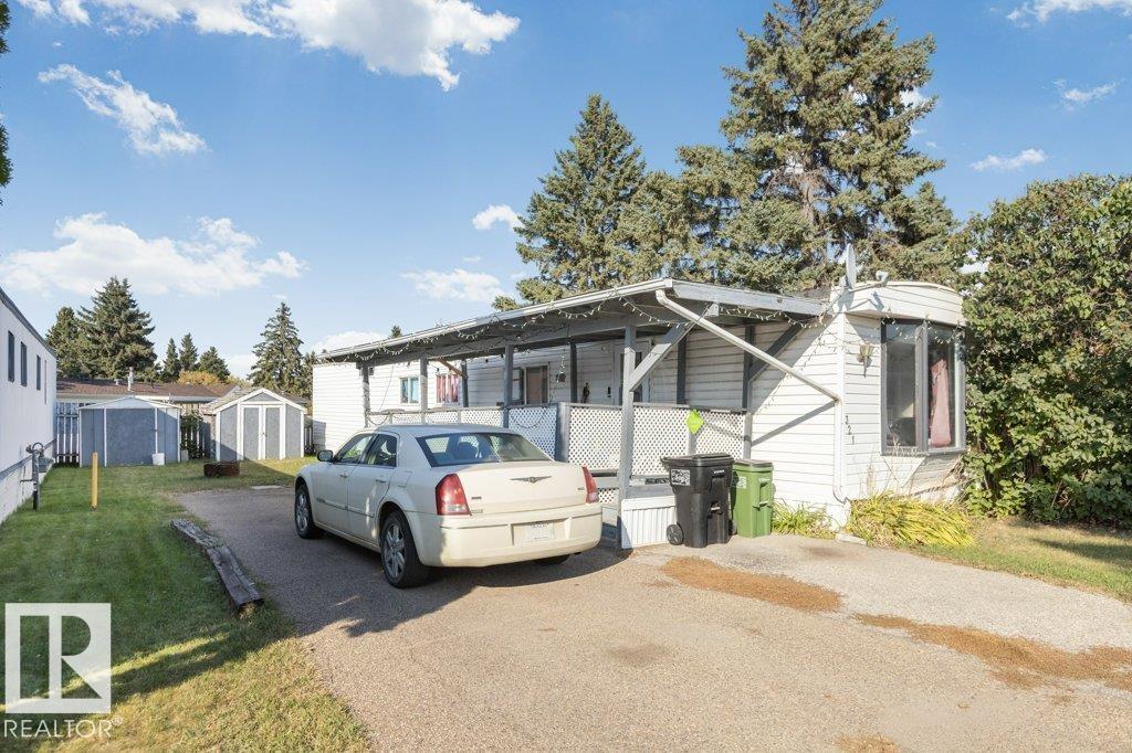 321 Westbrook Way NW, Edmonton, AB T5S 1T6