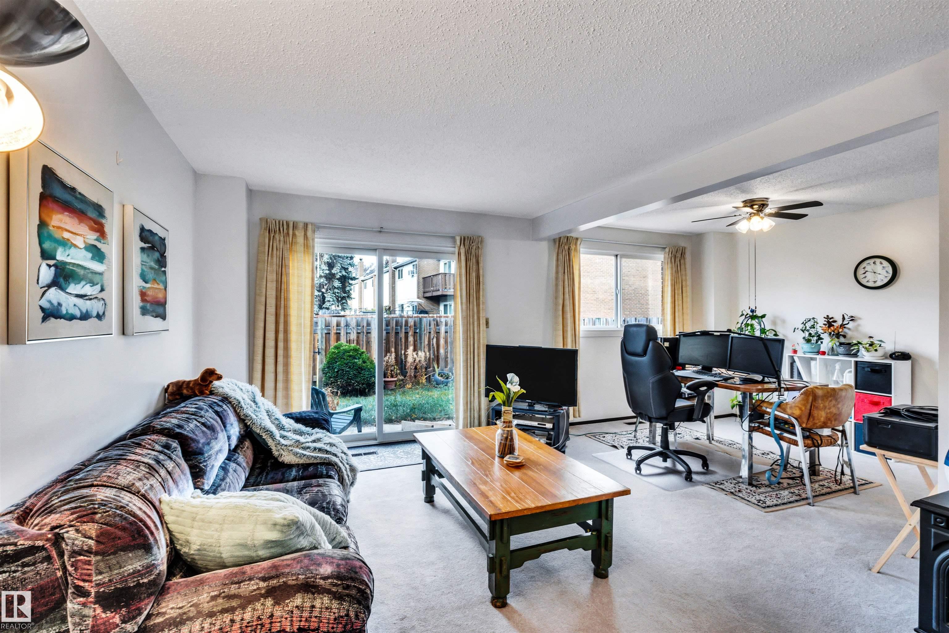 130 Av Nw Unit 3314 Ave #a, Edmonton, AB T5A 3K3