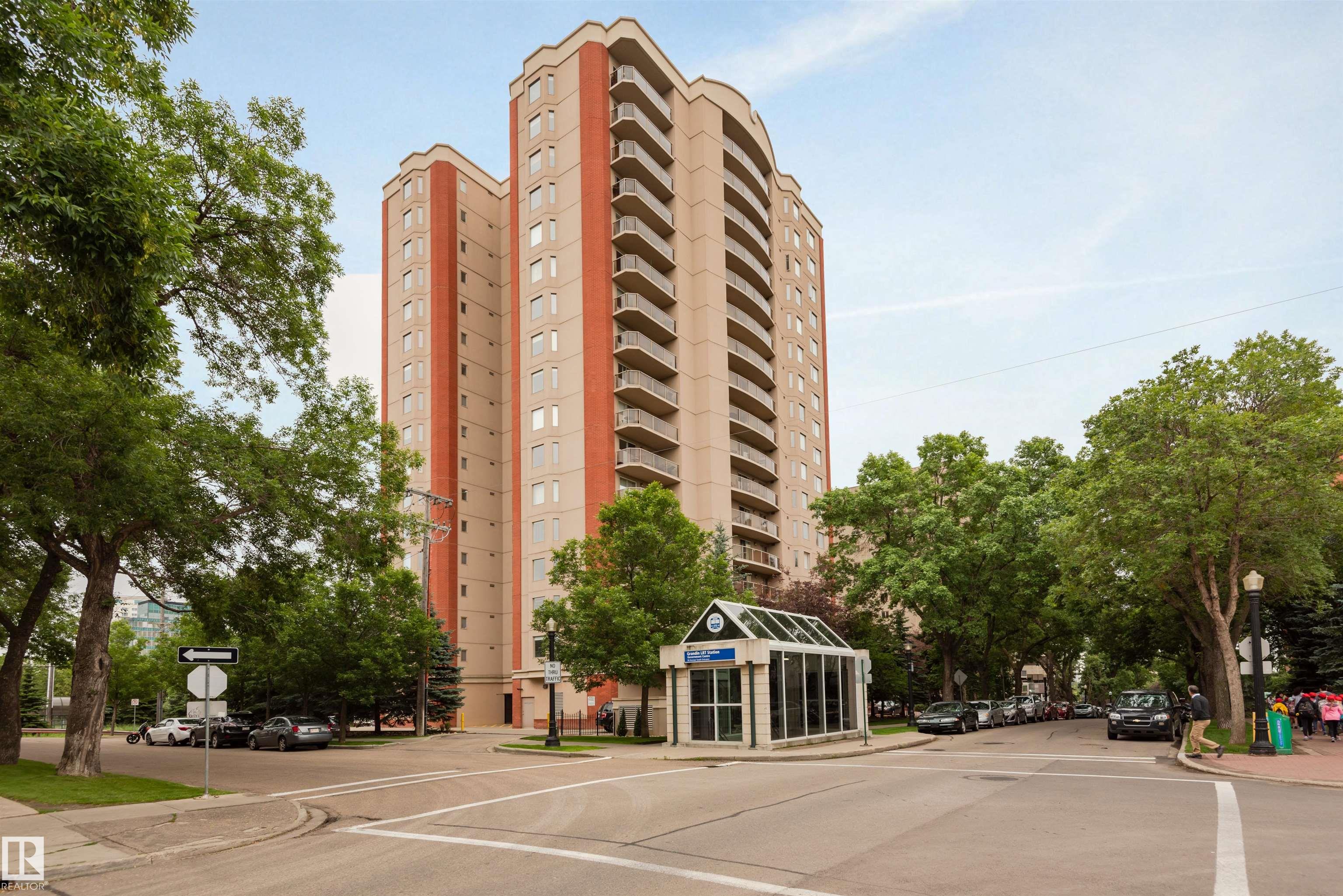 9741 110 Street Northwest #202, Edmonton, AB T5K 2V8