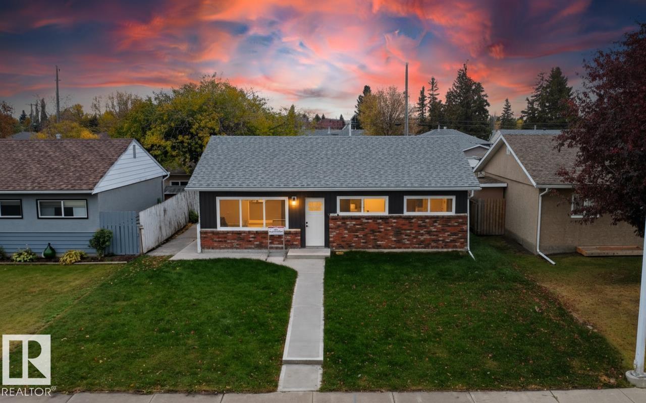 108 Av Nw Unit 15911 Ave, Edmonton, AB T5P 1A8