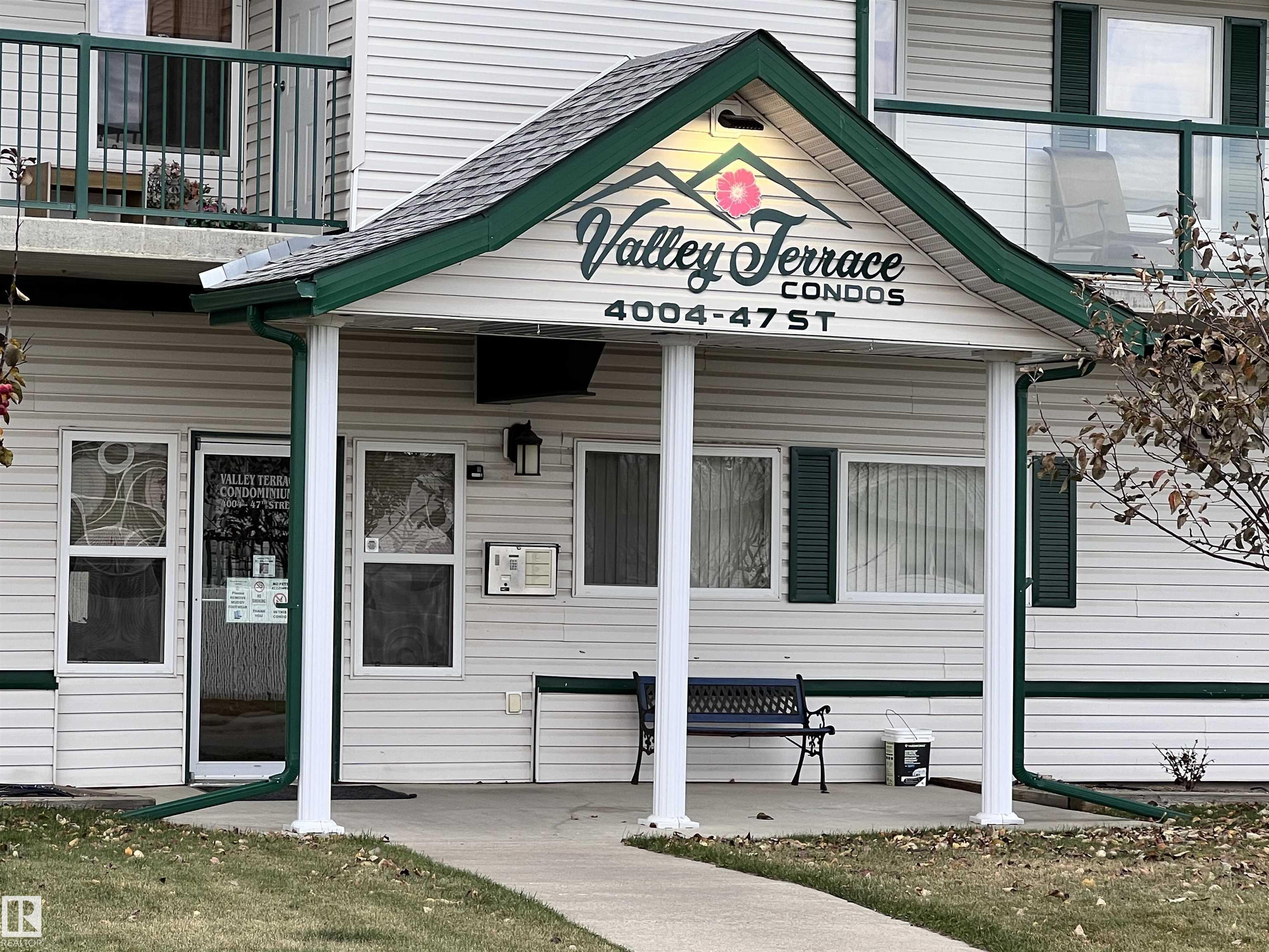 4004 47 Street #406, Drayton Valley, AB T7A 0A2