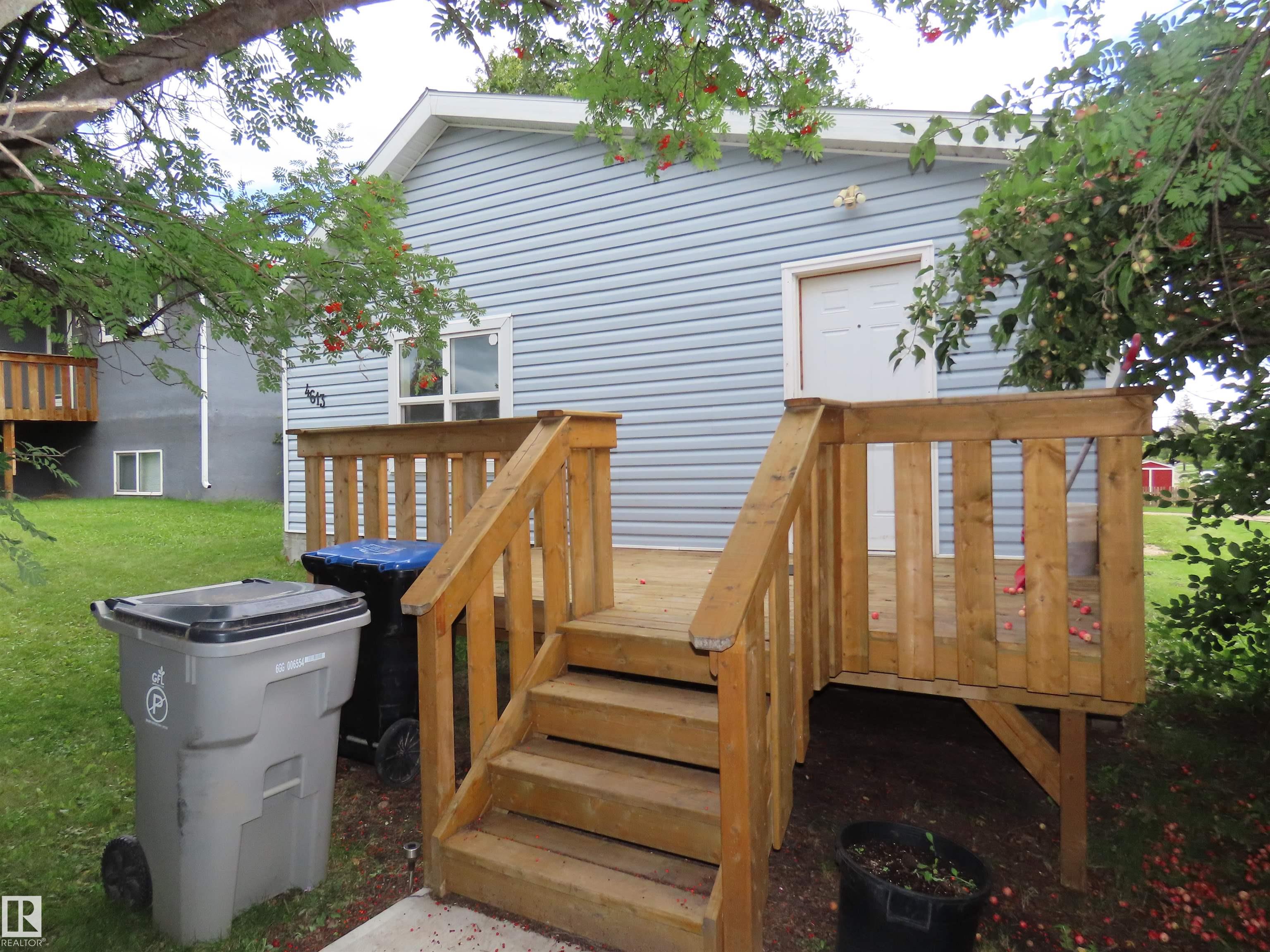 53 St Unit 4613 St, Mayerthorpe, AB T0E 1N0